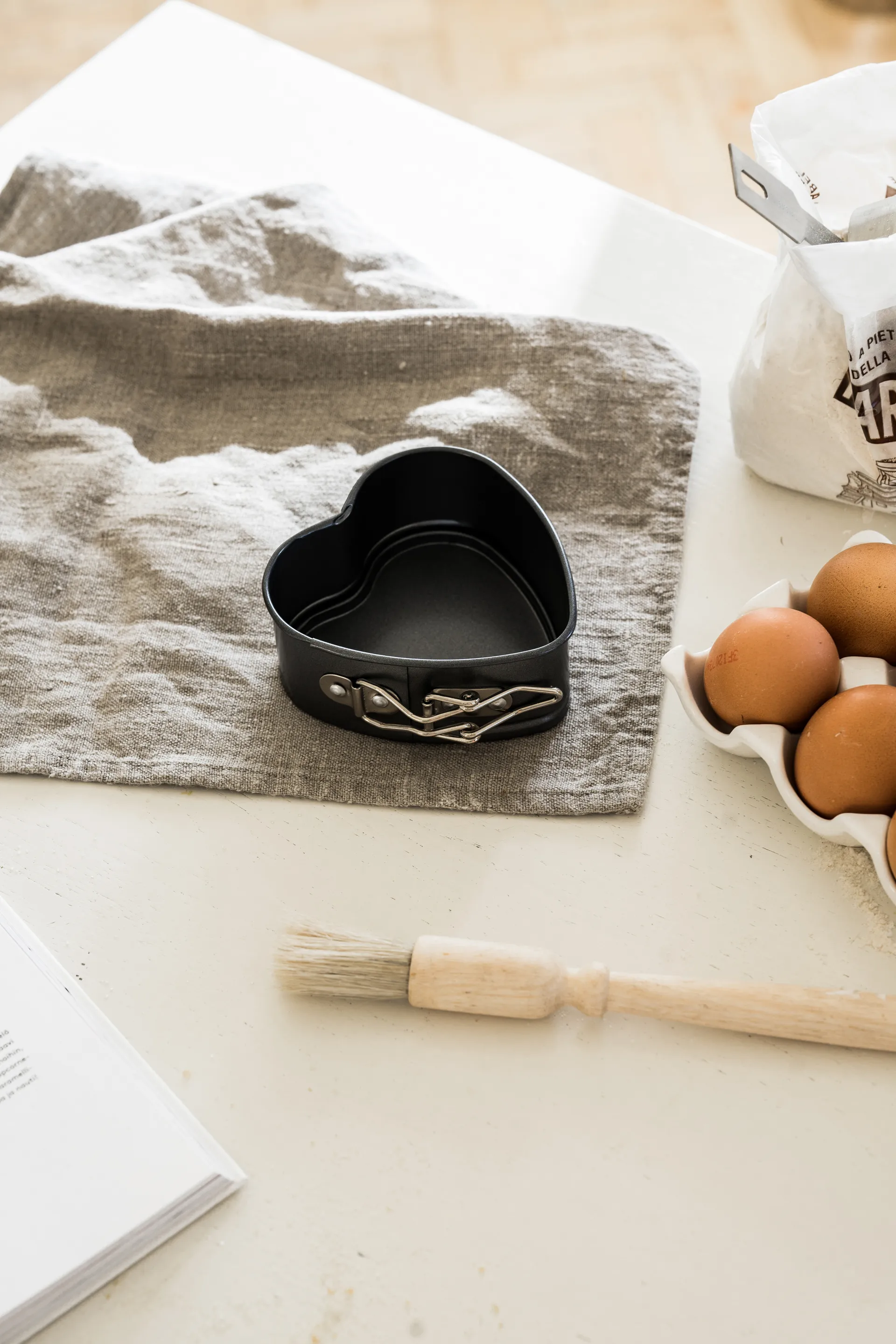 Heirol φόρμα σε σχήμα καρδιάς , Μεγάλο 21,5x22,5 cm Heirol