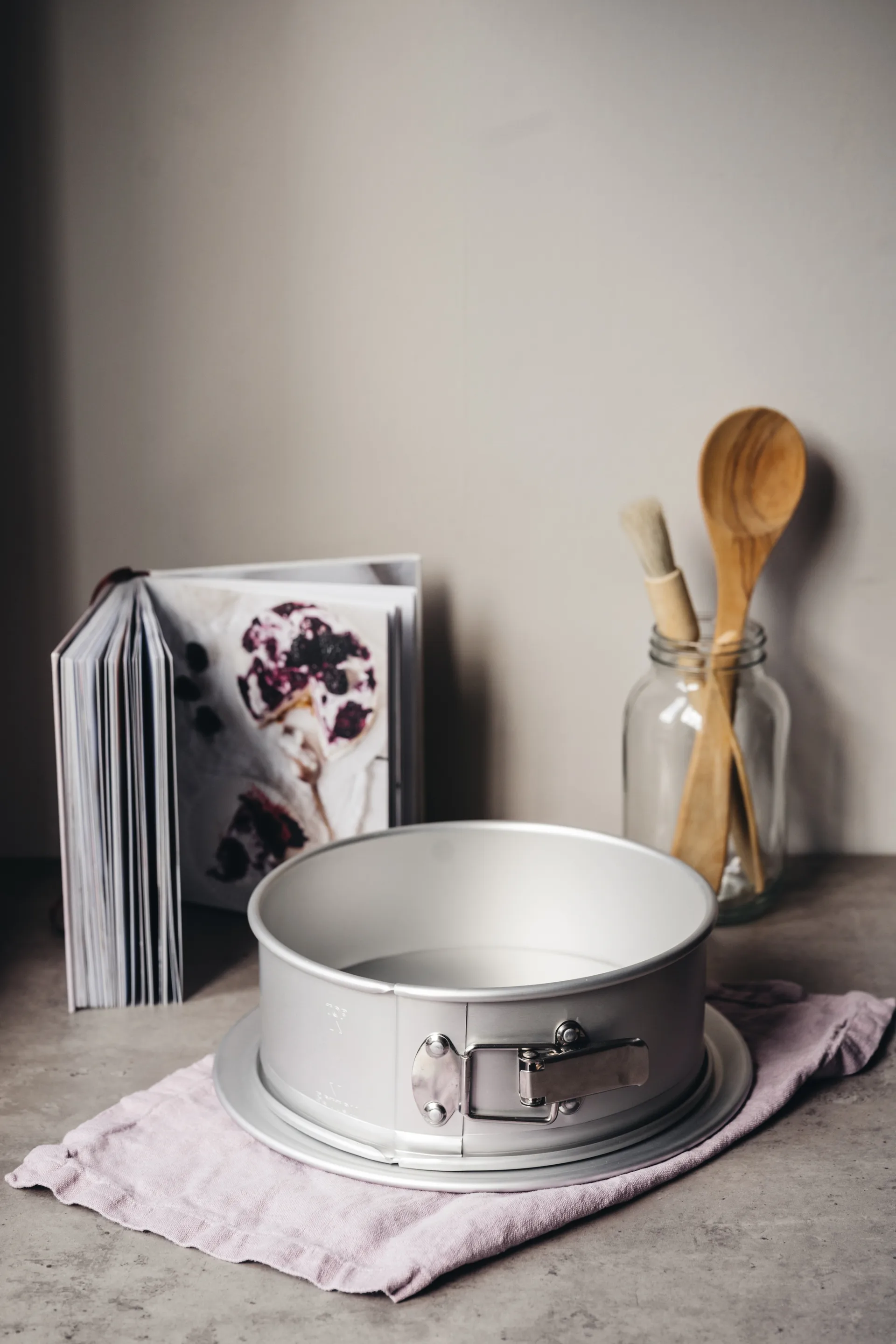 Heirol φόρμα από ανοδιωμένο αλουμίνιο, Ø 23 cm Heirol