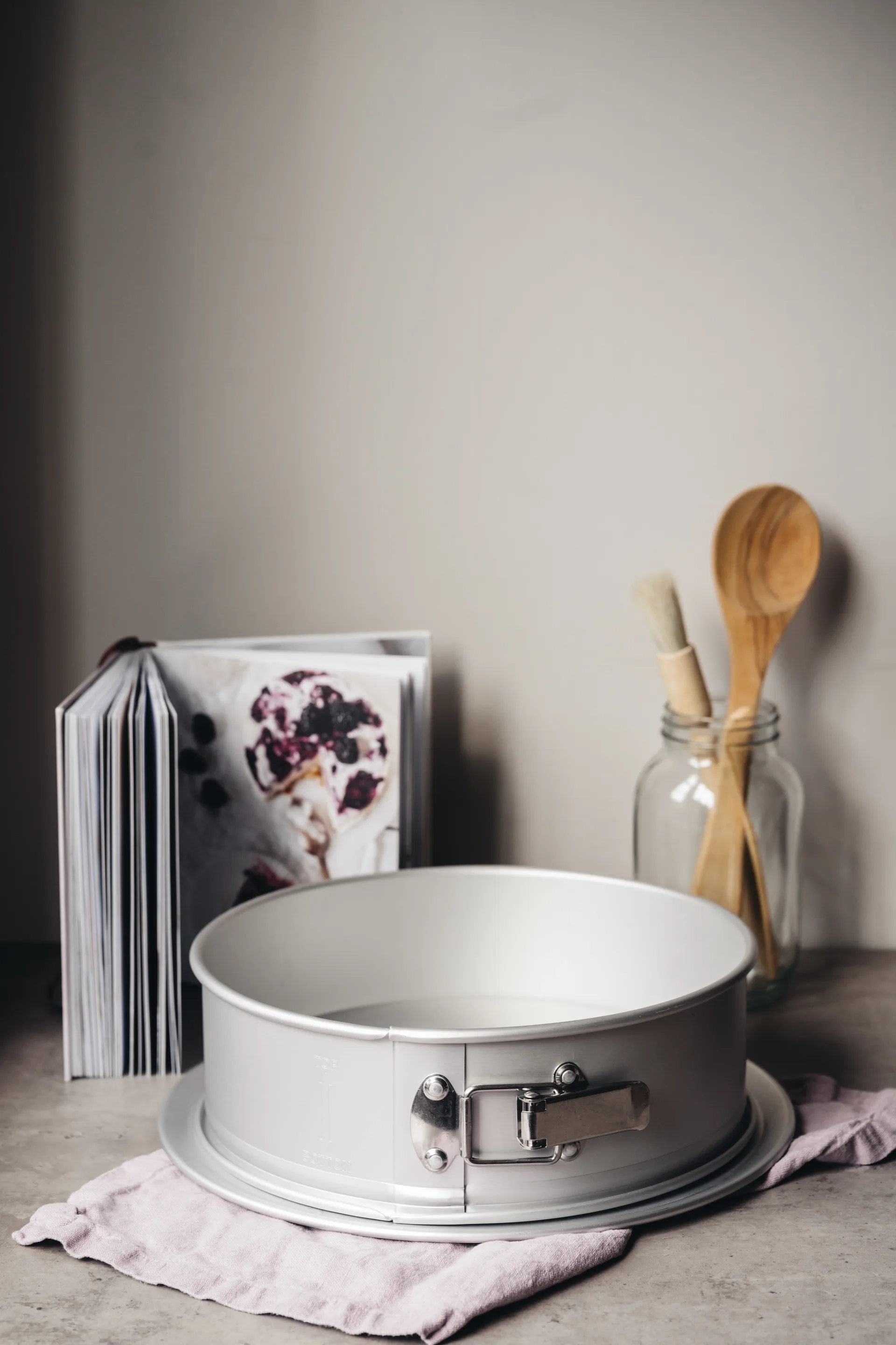 Heirol φόρμα από ανοδιωμένο αλουμίνιο, Ø 28 cm Heirol