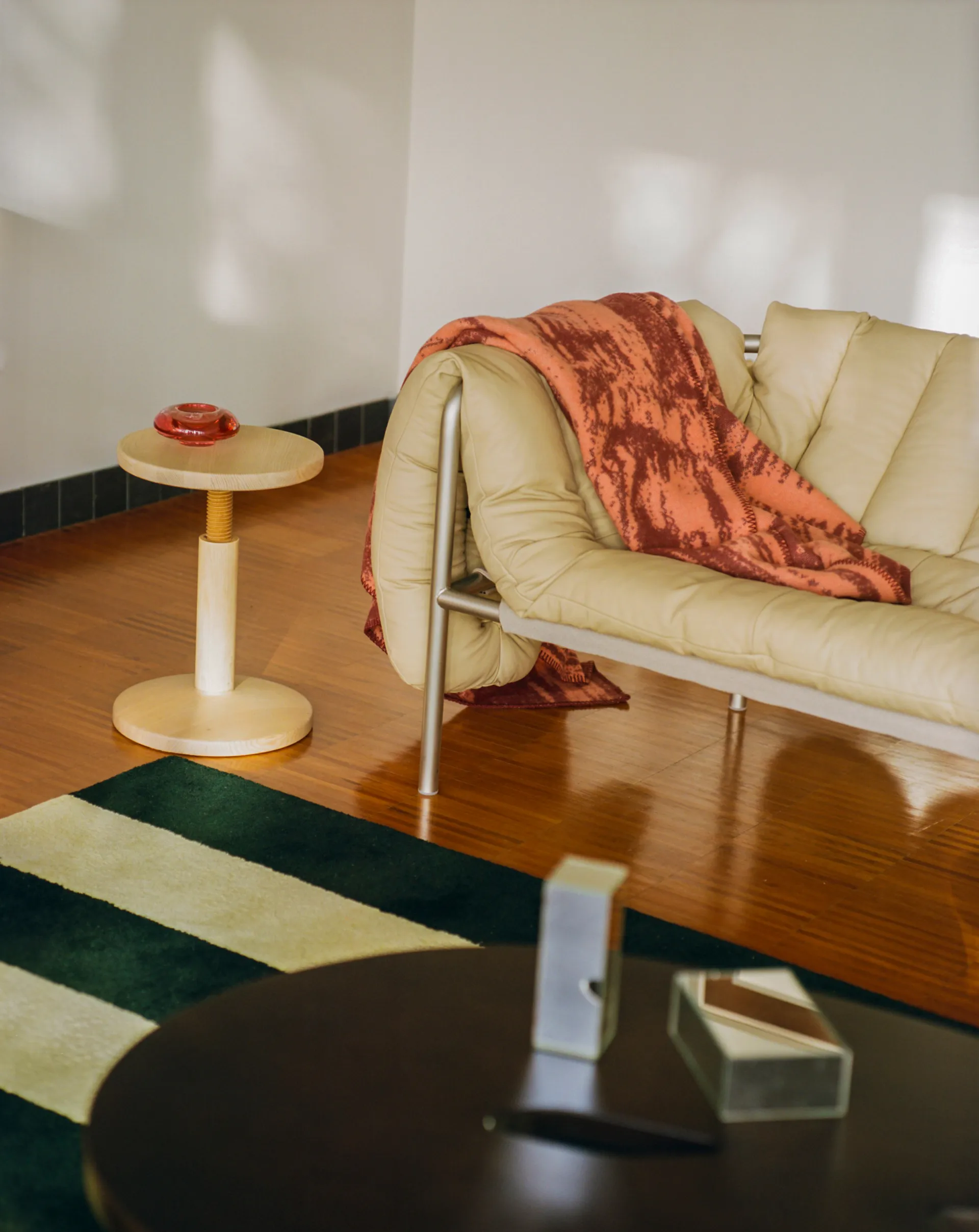 Puffy 2,5-θέσιος καναπές 205 cm, Sand leather-cream Hem