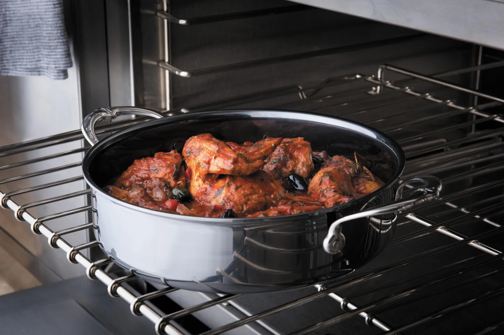 Hestan Nanobond sauteuse με καπάκι 26 εκ., Ανοξείδωτο ατσάλι Hestan