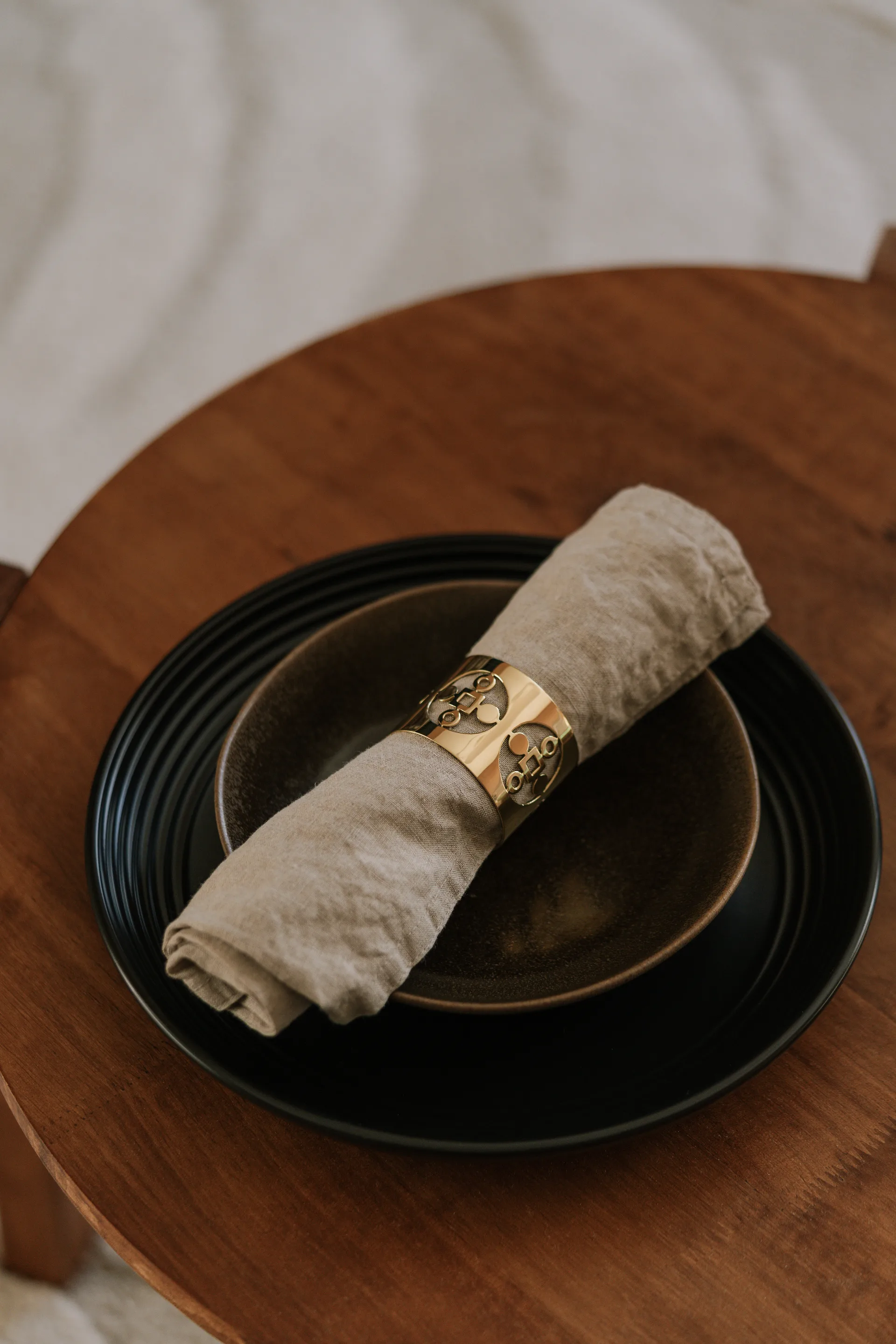 Anima Gemella δαχτυλίδι για χαρτοπετσέτες 2-τεμαχίων, Ορείχαλκος Hilke Collection