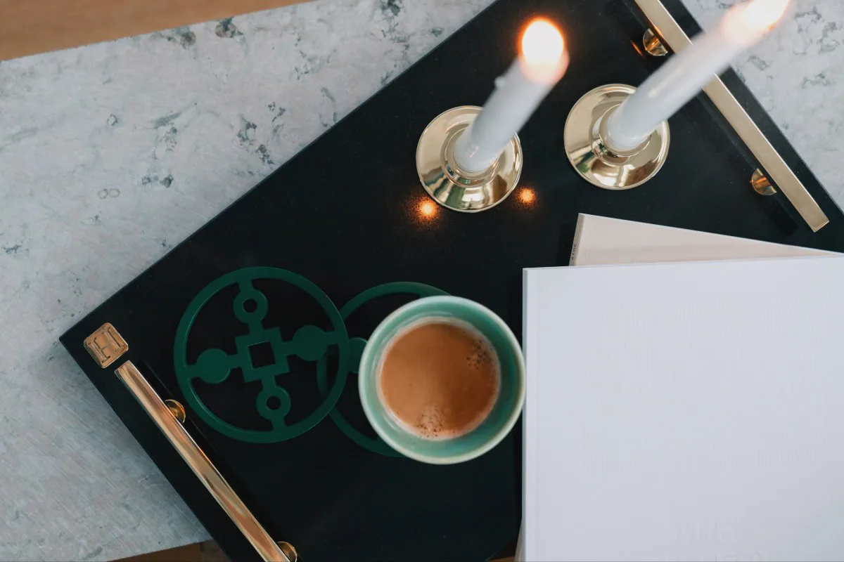 Basso low κηροπήγιο, Μασίφ ορείχαλκος Hilke Collection