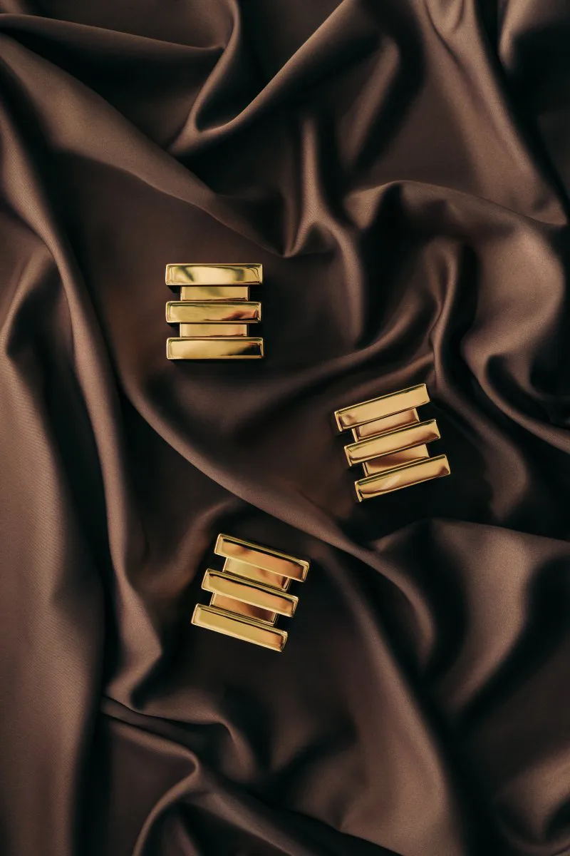 Cara κηροπήγιο, Μασίφ ορείχαλκος Hilke Collection