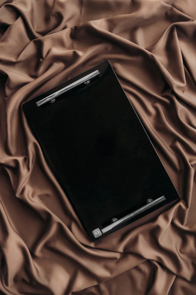 Hilke Collection δίσκος 40,5x25,5 cm, Γρανίτης-επινικελωμένος ορείχαλκος Hilke Collection