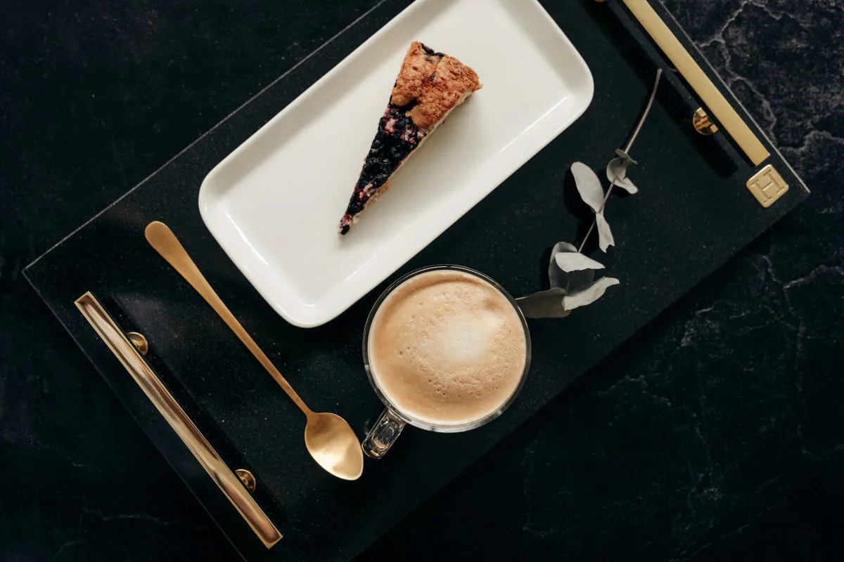 Hilke Collection δίσκος 40,5x25,5 cm, Γρανίτης-μασίφ ορείχαλκος Hilke Collection