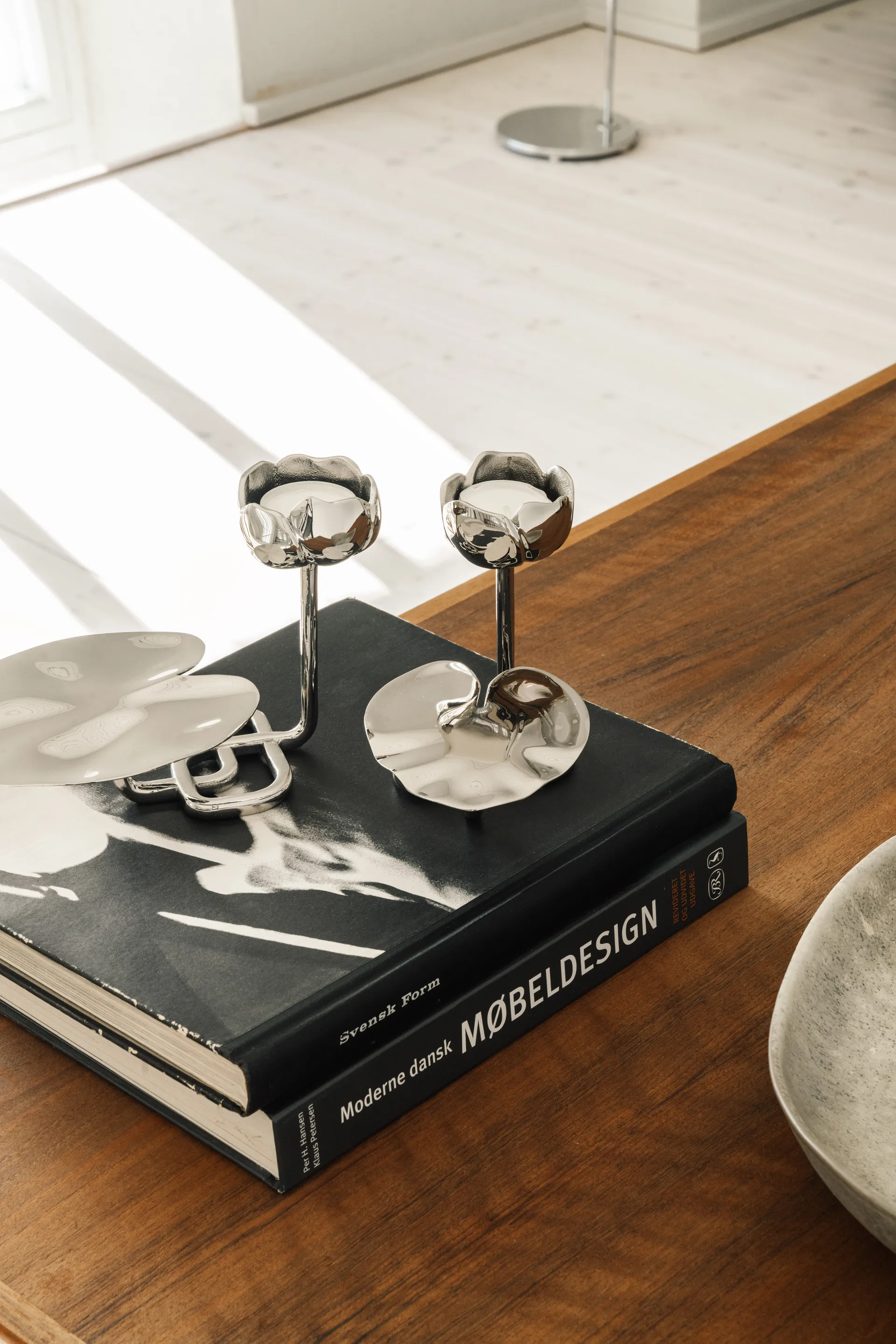 Κηροπήγιο Ninfea No.1, Επιχρωμιωμένος ορείχαλκος Hilke Collection