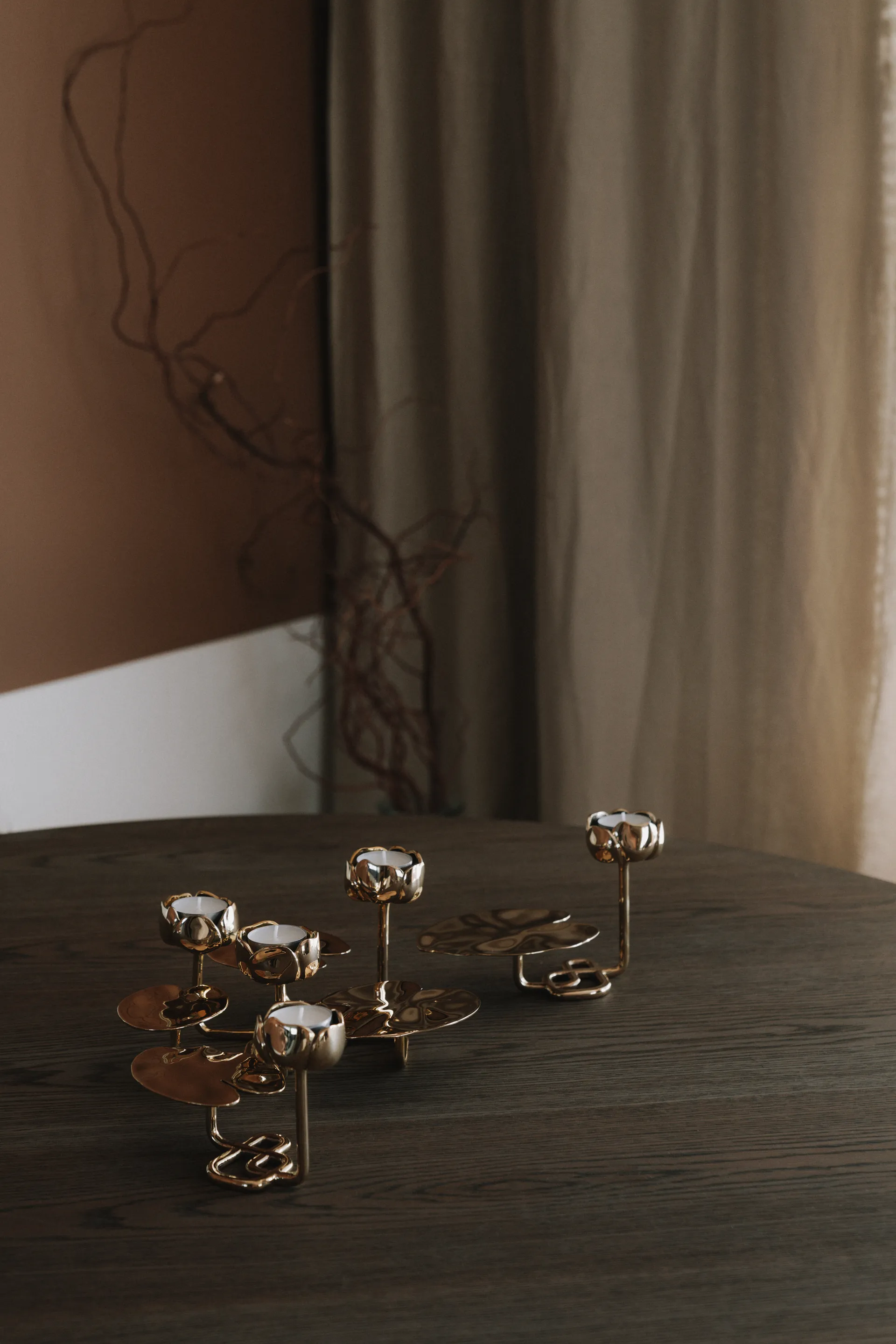 Κηροπήγιο Ninfea No.2, Ορείχαλκος Hilke Collection