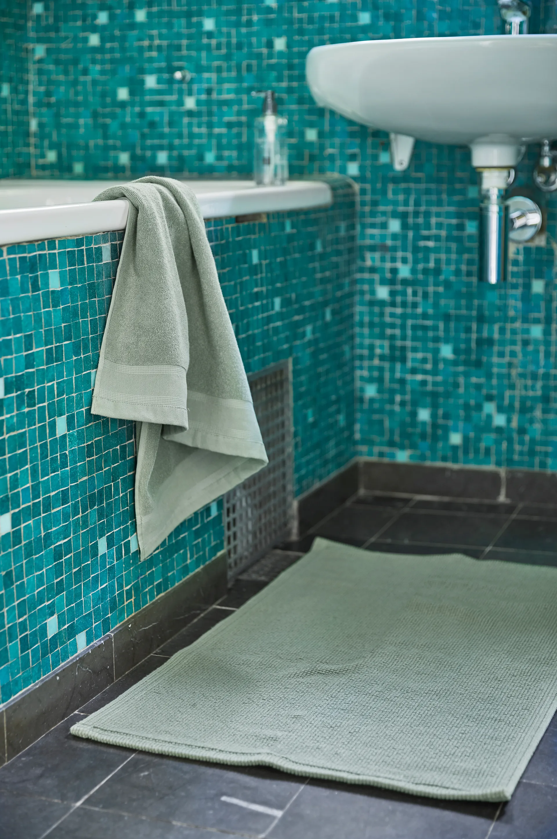 Love χαλάκι μπάνιου 50x80 εκ., Φασκόμηλο Himla