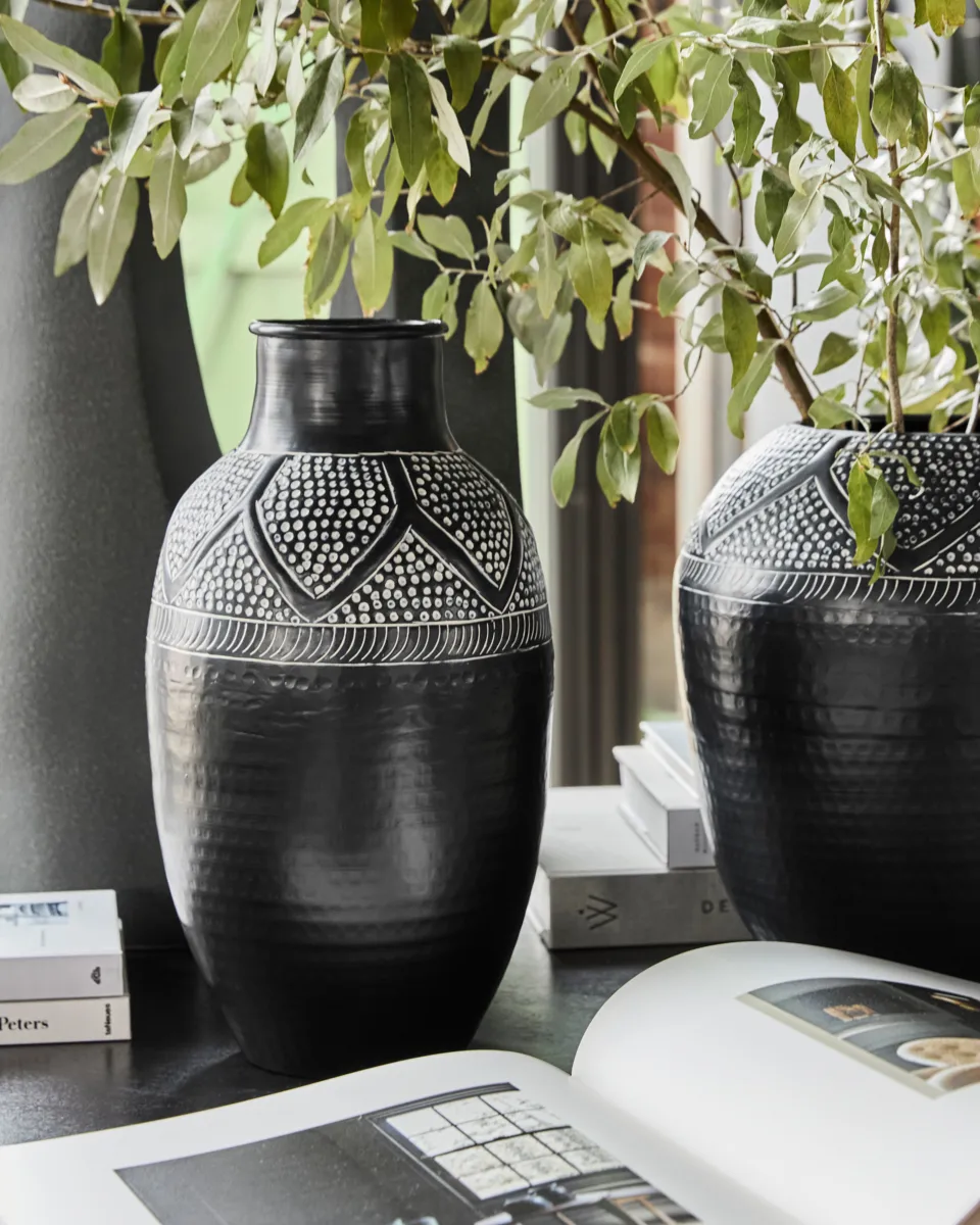 Bloss βάζο 38 εκ., Μάυρο House Doctor