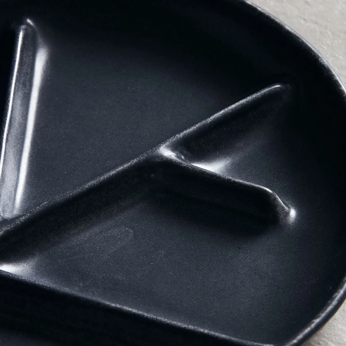 Branch πιάτο Ø22.3 cm, σκούρο γκρι House Doctor