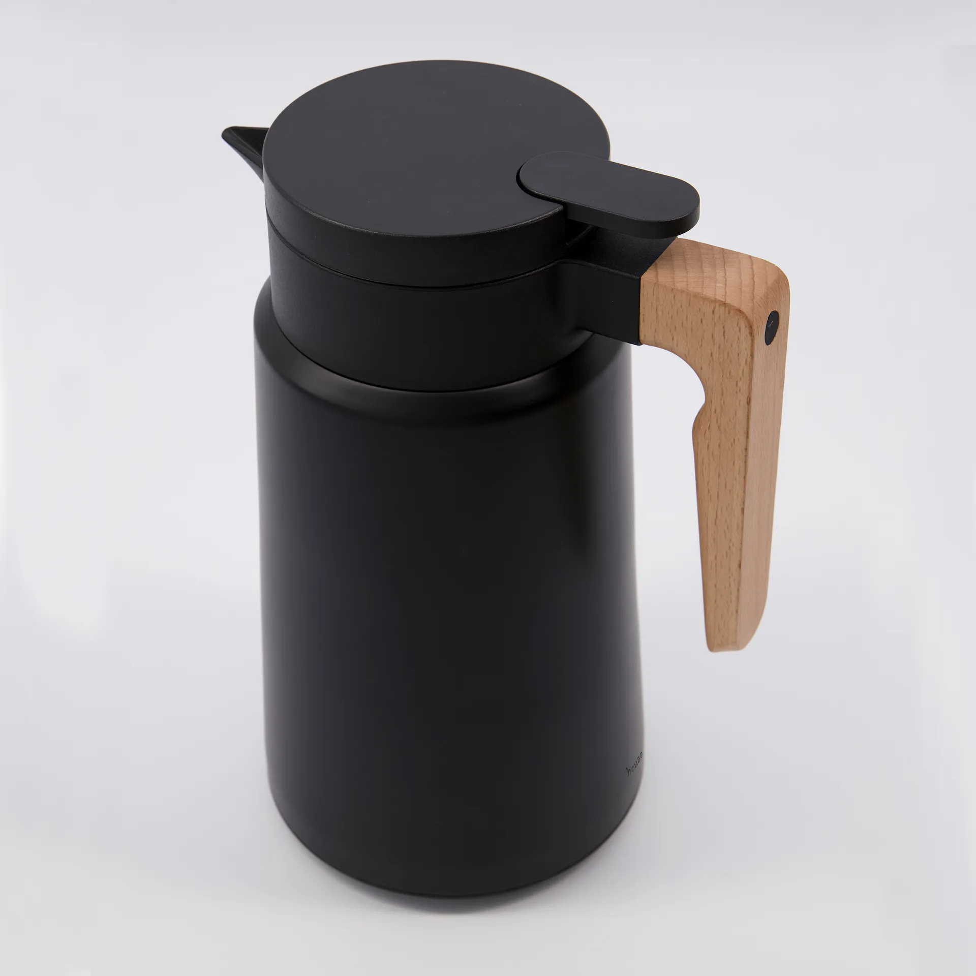 Cole θερμός 1.8 L, μαύρο House Doctor