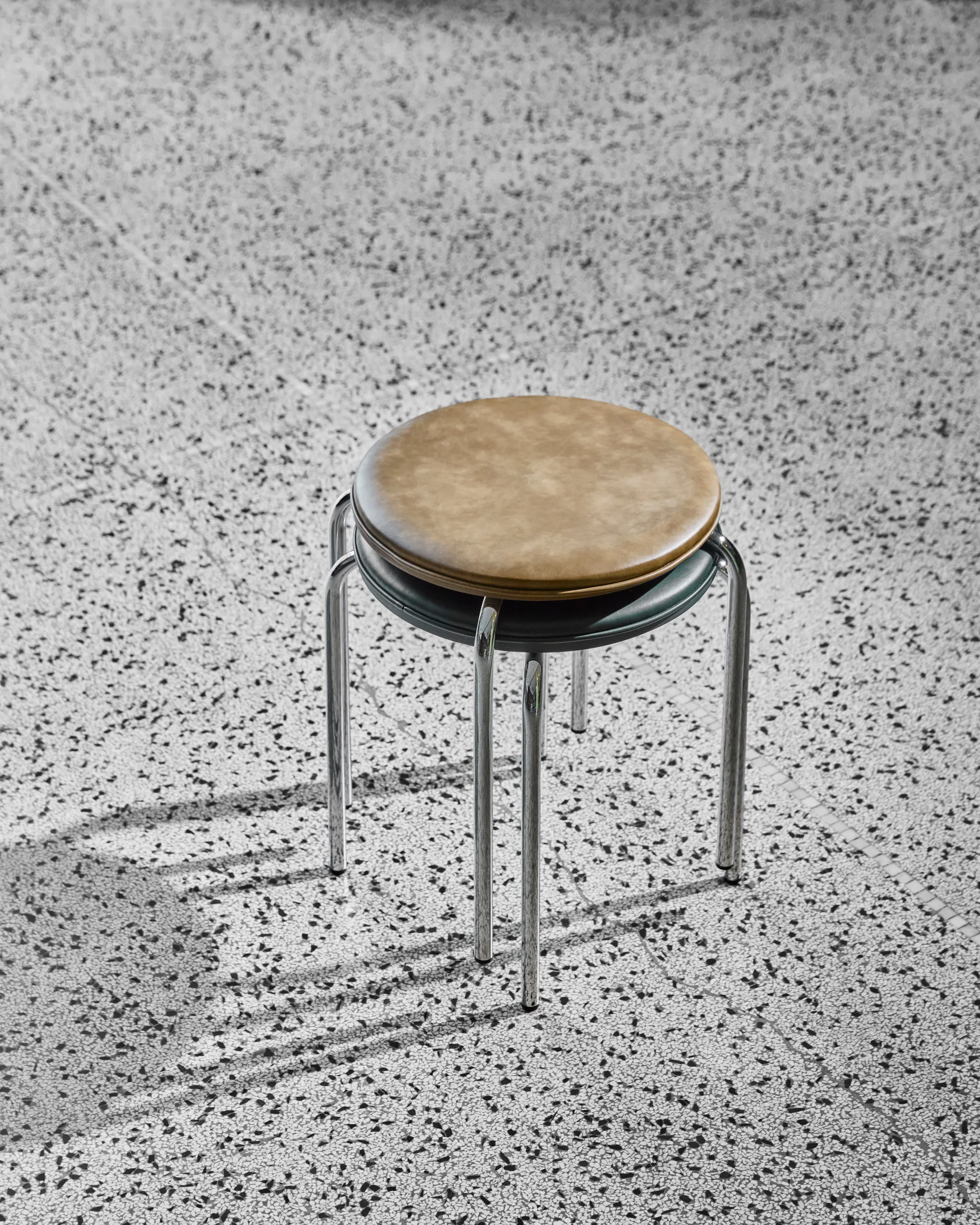 Comma σκαμπό, Χακί House Doctor