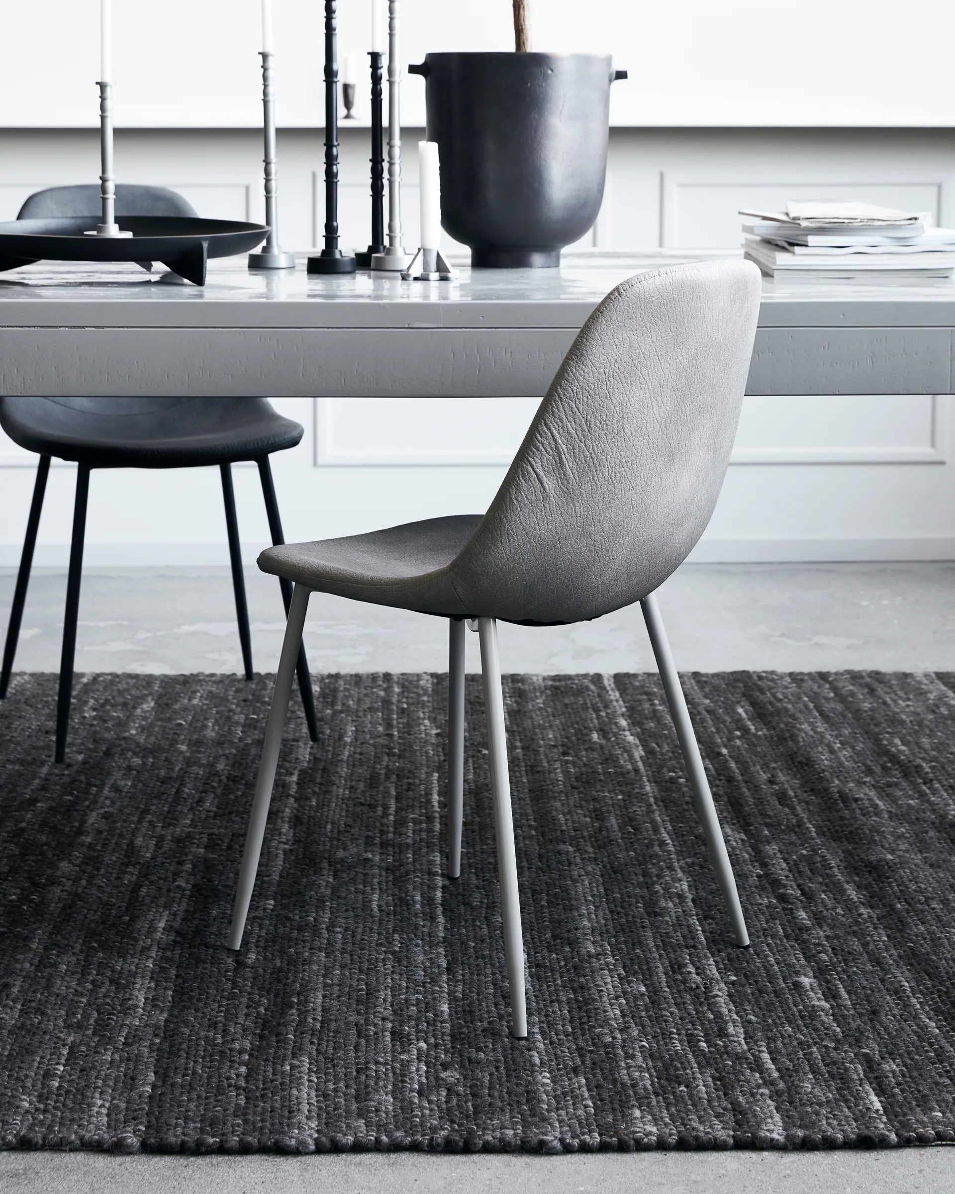 Found καρέκλα από τεχνητό δέρμα, Antique light grey House Doctor