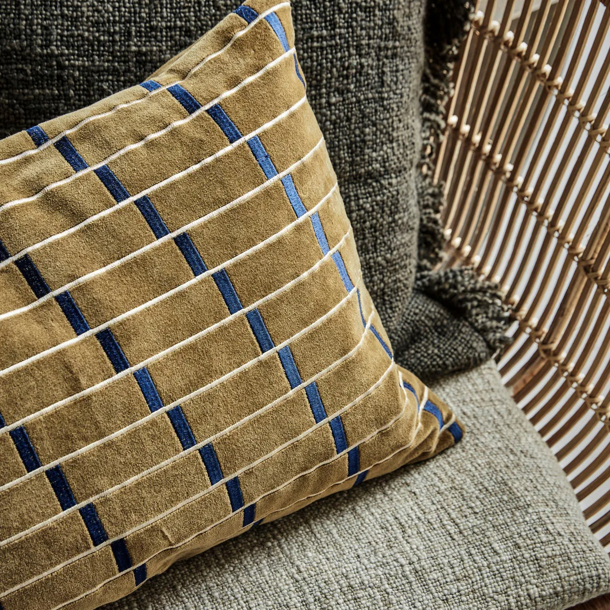 Μαξιλαροθήκη Gona 40x60 εκ., Κεχριμπάρι House Doctor