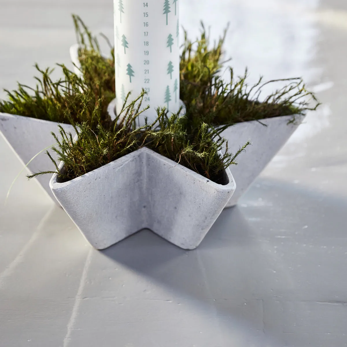 Mold Star κηροπήγιο, γκρι House Doctor