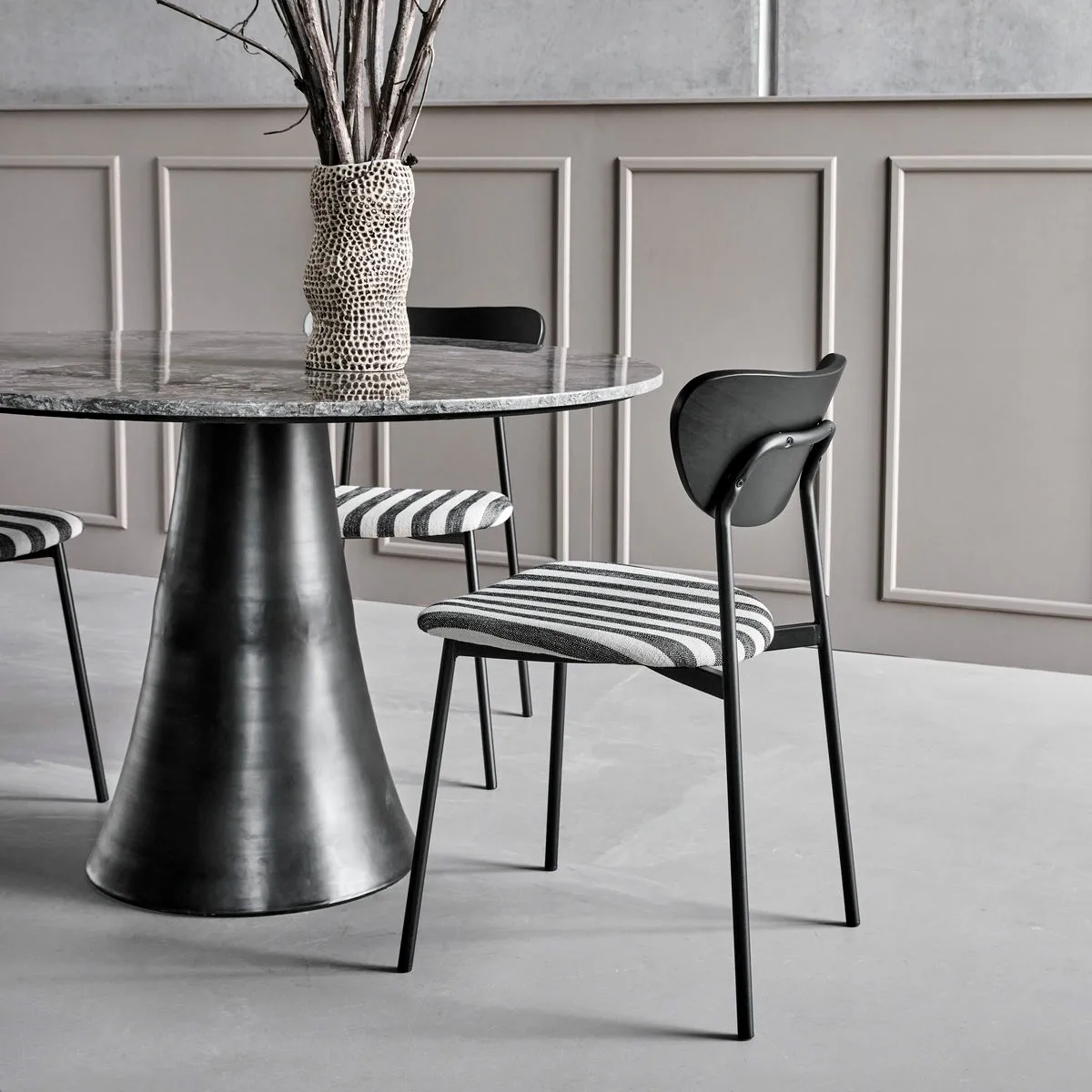 Καρέκλα Must με κάθισμα 2 τεμ., Μαύρο-λευκό House Doctor