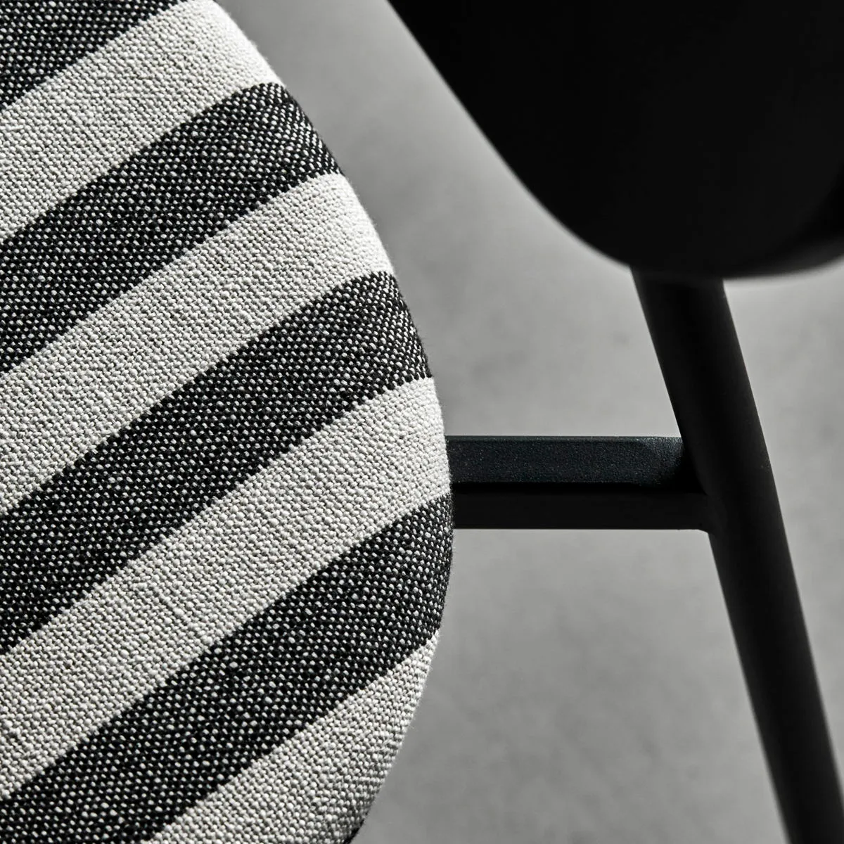 Καρέκλα Must με κάθισμα 2 τεμ., Μαύρο-λευκό House Doctor