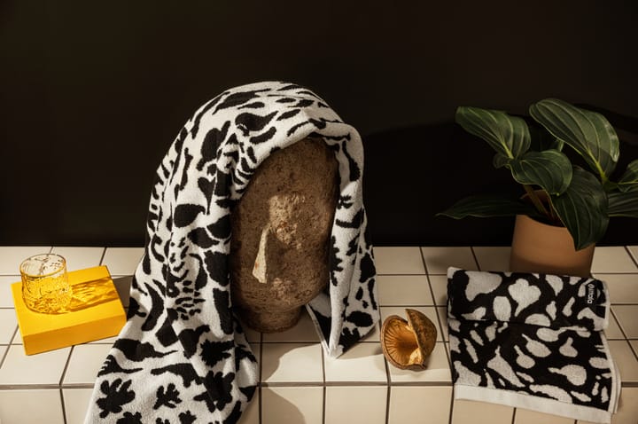 Oiva Toikka Cheetah πετσέτα μπάνιου 70x140 cm, Μαύρο-λευκό Iittala