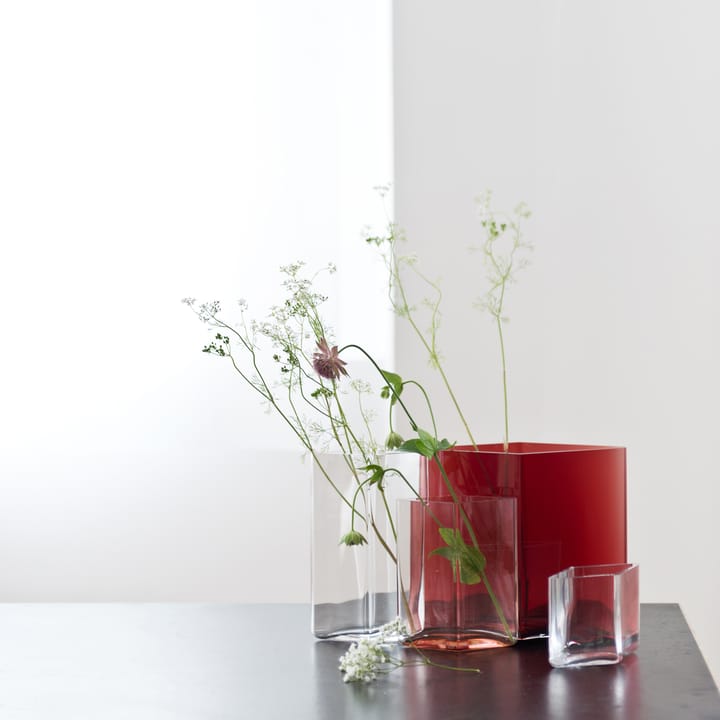 Ruutu βάζο 11.5 x14 cm, κράνμπερι Iittala