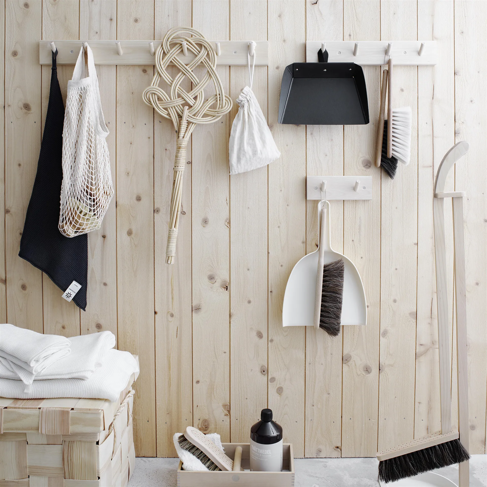 Knoppbräda κρεμάστρα ξύλο σημύδας, 7 άγκιστρα Iris Hantverk