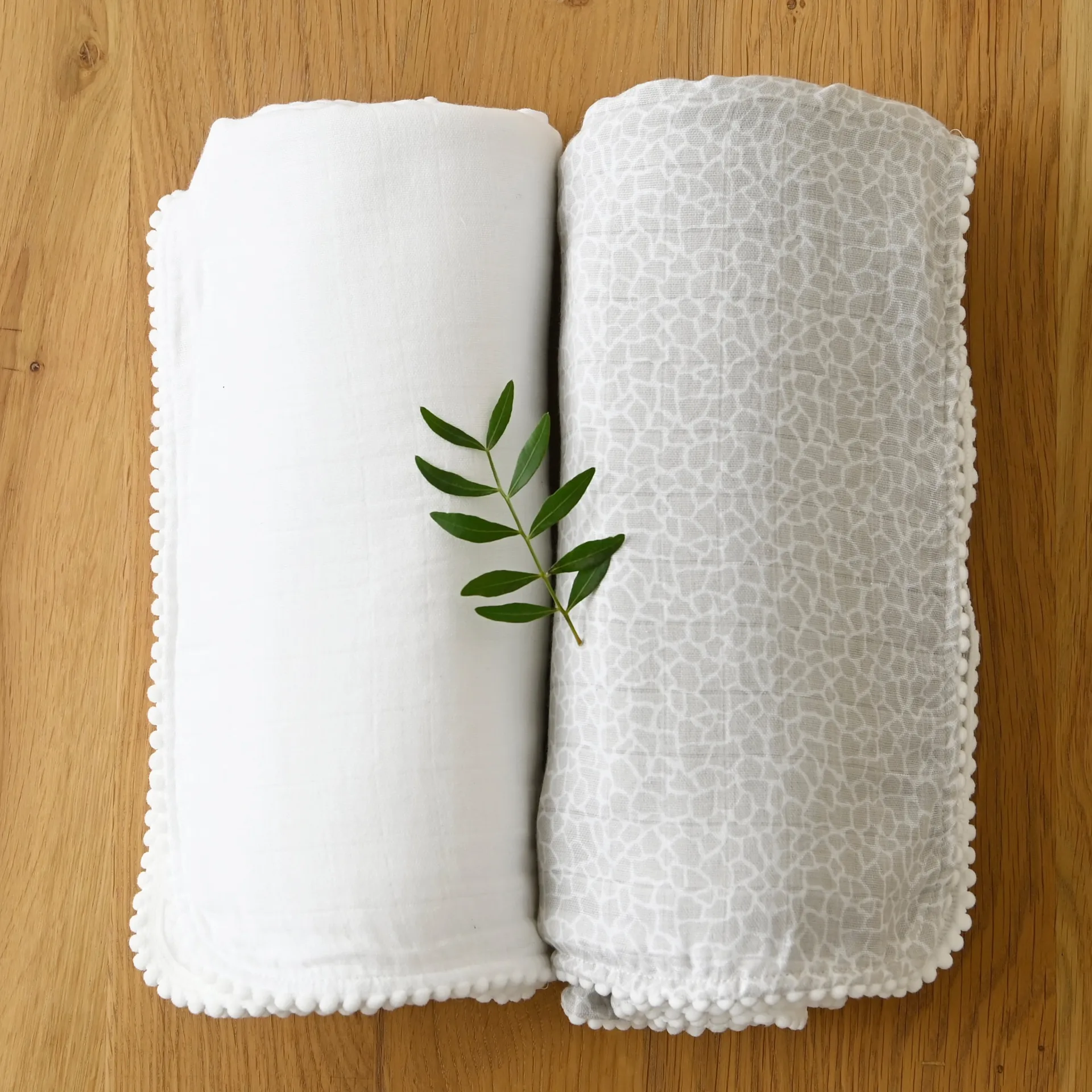 Μουσελίνα Pom Pom 120x120 cm 2-pack, Pearl & Giraffe gray Jack o Juno