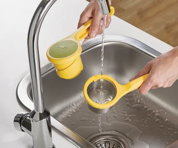 Χειροκίνητος αποχυμωτής Helix 24,5 εκ. - Κίτρινο - Joseph Joseph