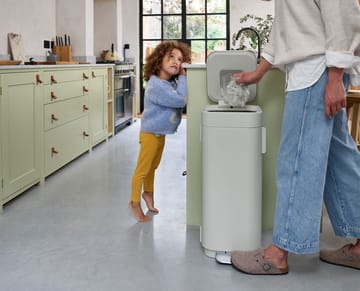Joseph Joseph Porta κάδος με πεντάλ 40 L - Concrete grey - Joseph Joseph
