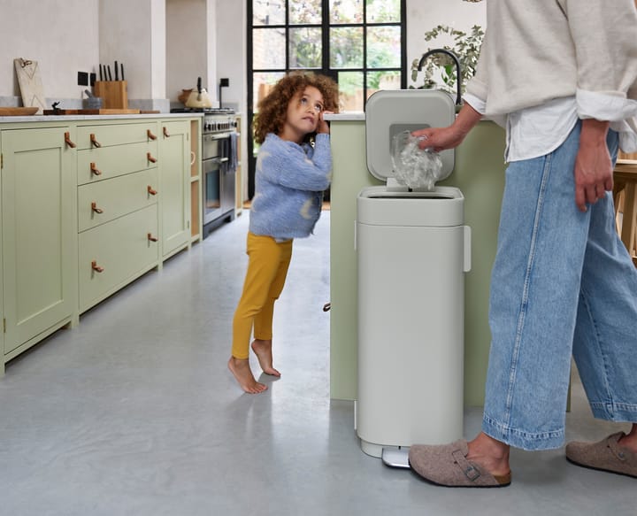 Joseph Joseph Porta κάδος με πεντάλ 40 L, Concrete grey Joseph Joseph