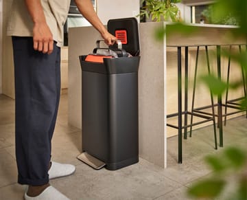 Joseph Joseph Titan κάδος συμπίεσης απορριμμάτων με πεντάλ 30 L - Carbon black - Joseph Joseph