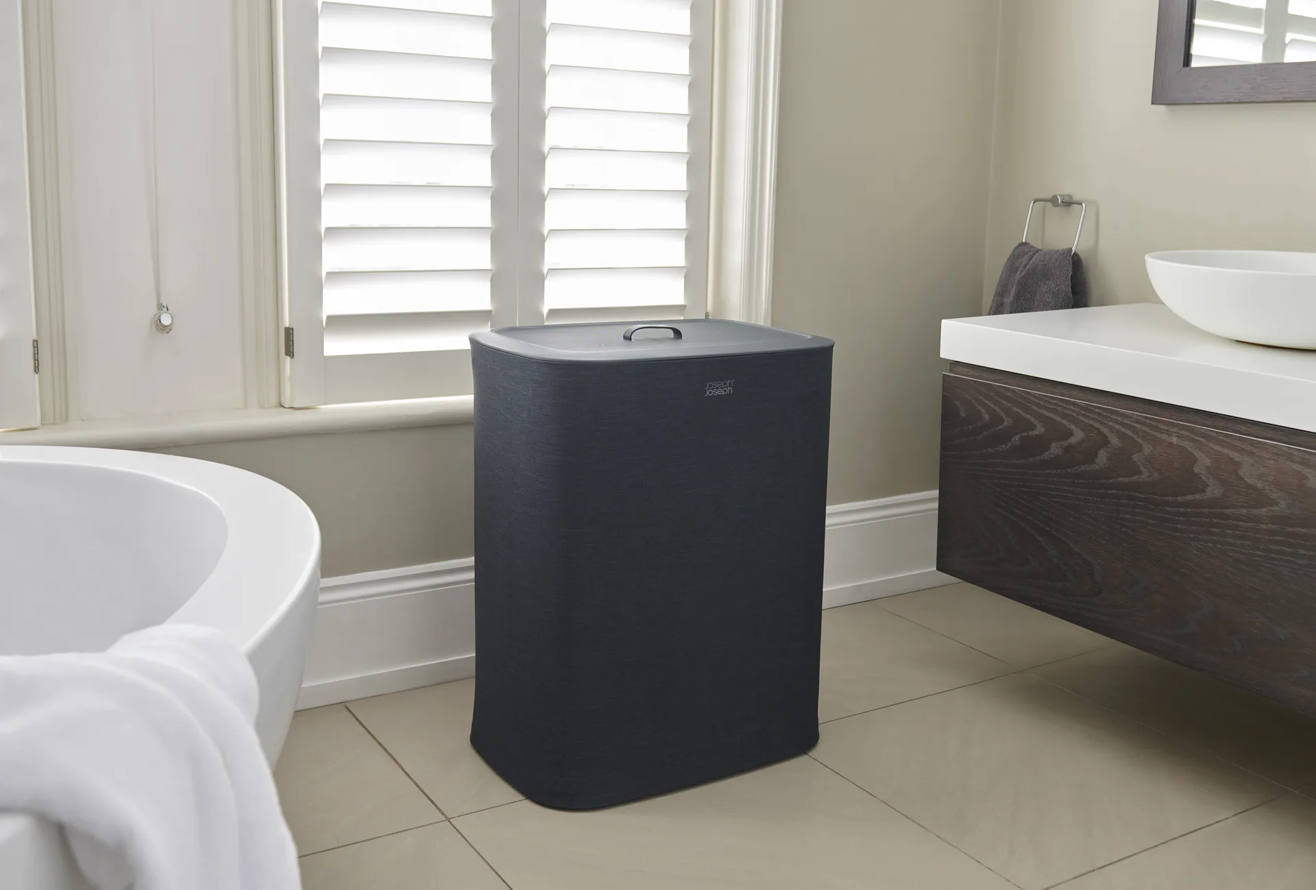 Καλάθι άπλυτων Tota 90 L, Μάυρο Joseph Joseph