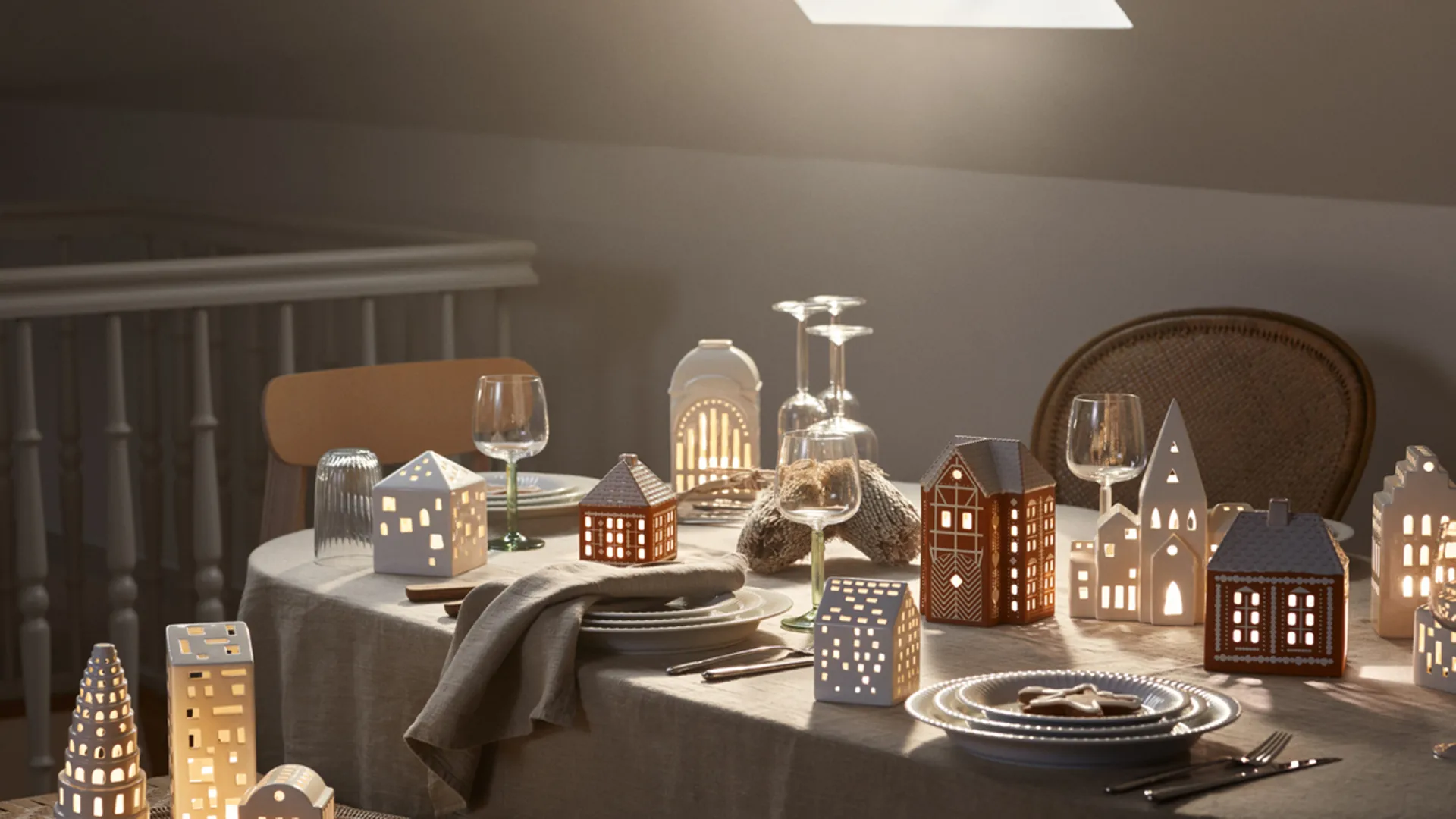 Μεγάλο φωτιστικό κεριών σε σχήμα τζιτζιρόψωμου 17 εκ, Καφέ Kähler