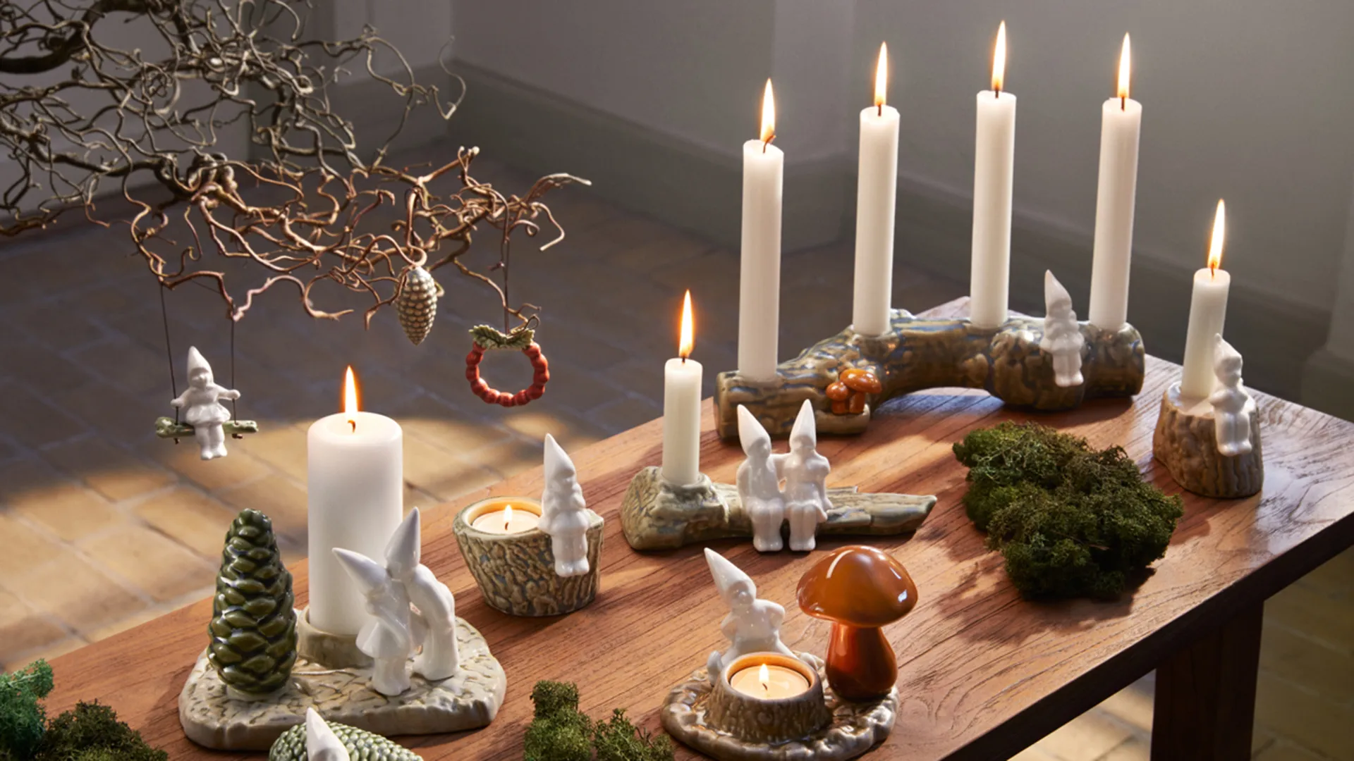 Κορίτσι που κάνει κούνια, Christmas Tales, 8 εκ, Λευκό-ροζ Kähler