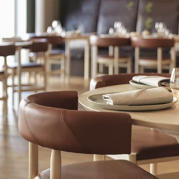 Καρέκλα Botero - Δέρμα Tärnsjö 8800 φυσικό-λακαρισμένη βάση οξιάς - Källemo