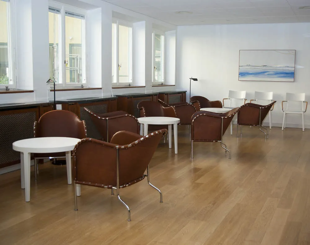 Bruno πολυθρόνα, Φυσικό δέρμα καφέ-vintage-μεταλλική βάση χρωμίου Källemo