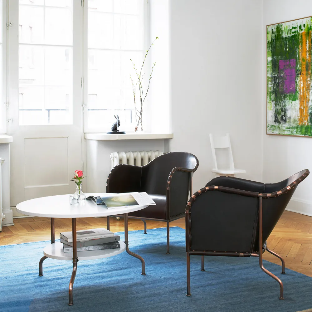 Sven τραπεζάκι σαλονιού, Μαύρη λουστραρισμένη οξιά-χαλκοεπεξεργασμένη βάση Källemo