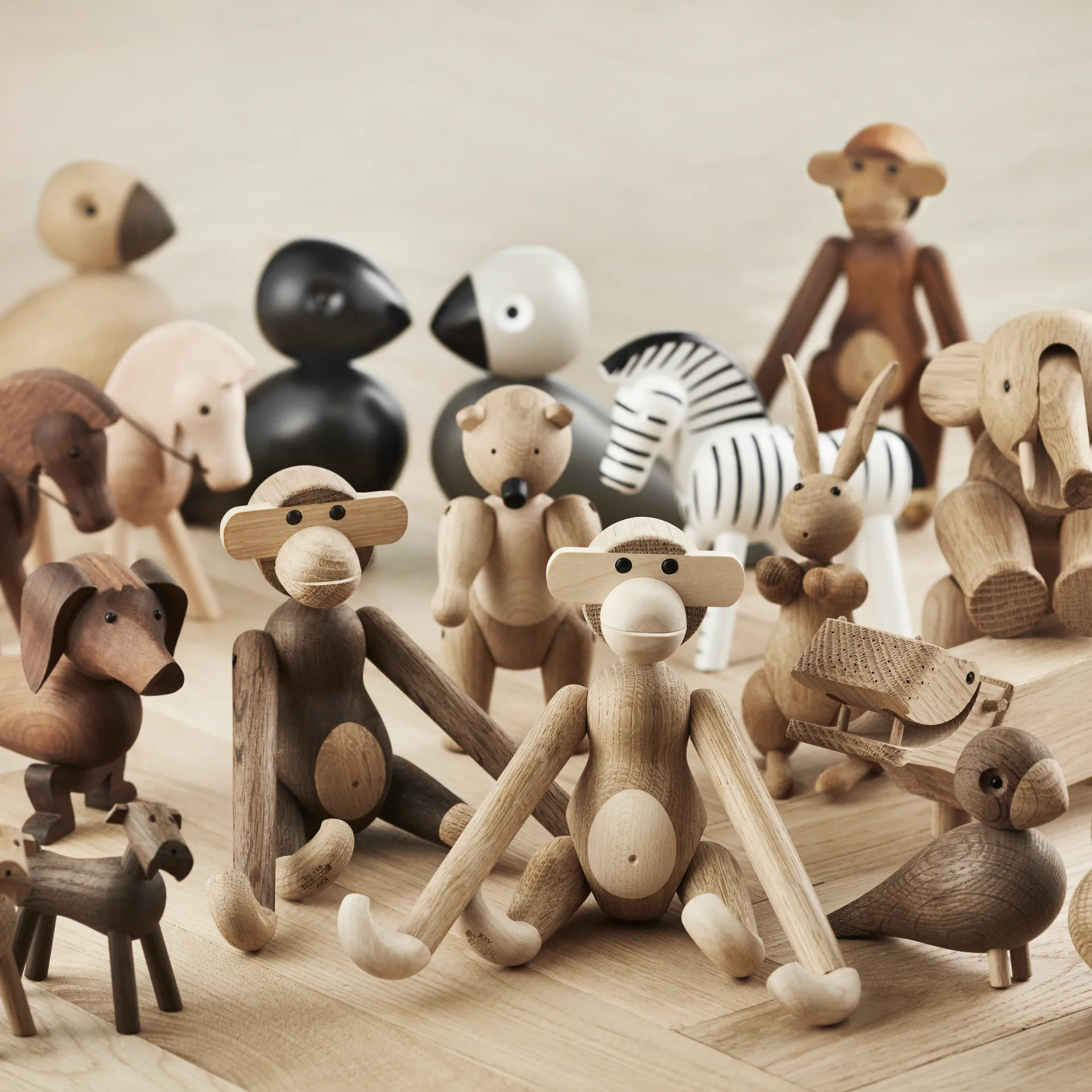 Kay Bojesen ξύλινη μαϊμού μικρή, με κατεργασμένη δρυς και σφένδαμος Kay Bojesen Denmark