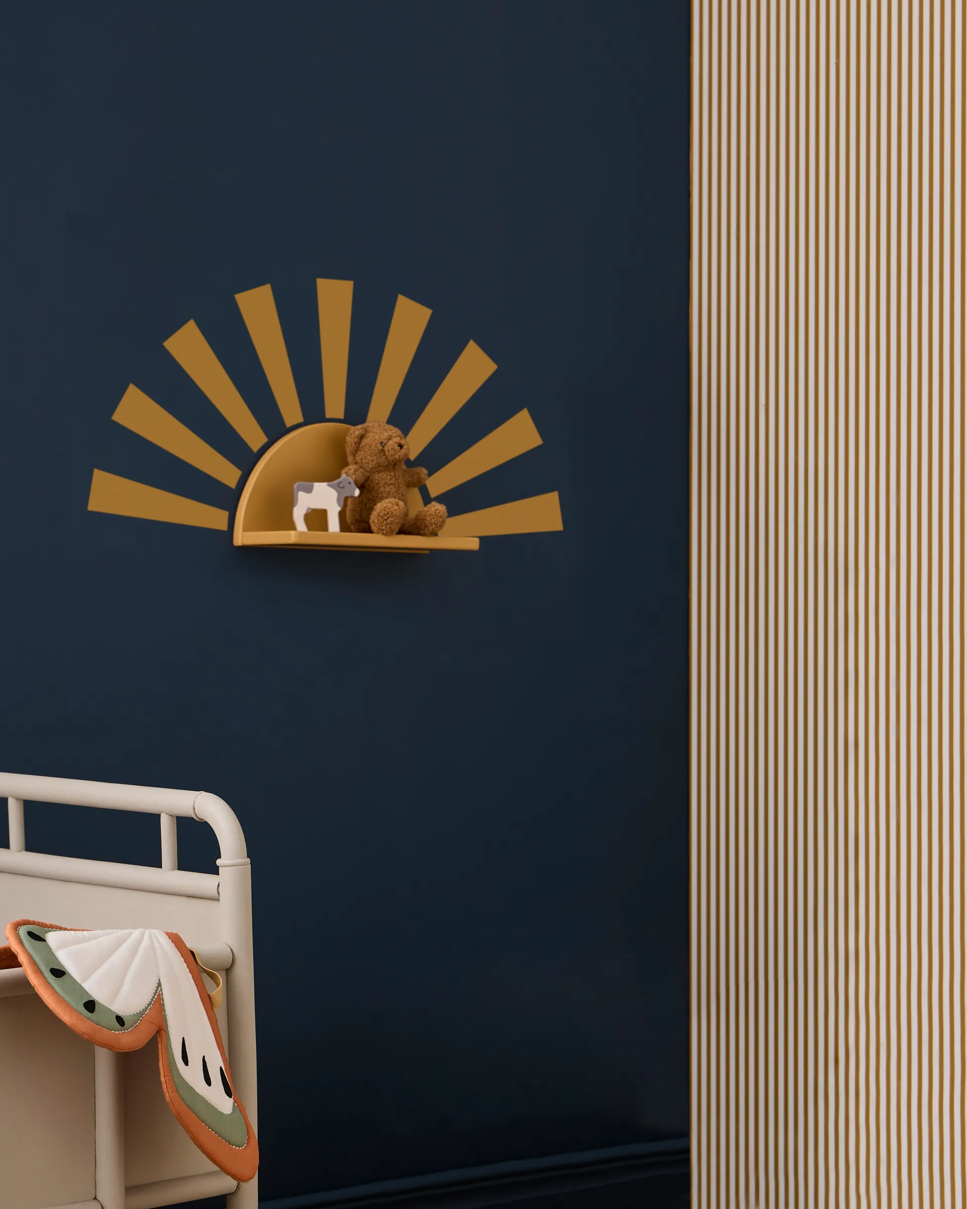 Star ράφι σε σχήμα κύκλου με αυτοκόλλητα, Μουστάρδα Kid's Concept