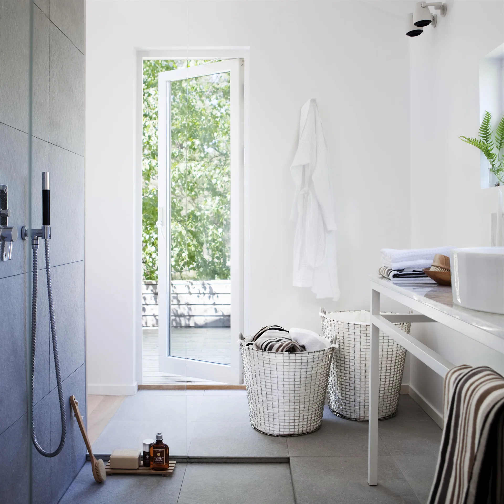 Korbo κάδος για άπλυτα ρούχα, λευκό 80 λίτρων KORBO