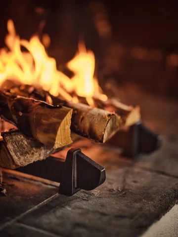 Korbo Fire-works βάση για ξύλα τζακιού 2-pack - Χυτοσίδηρος - KORBO