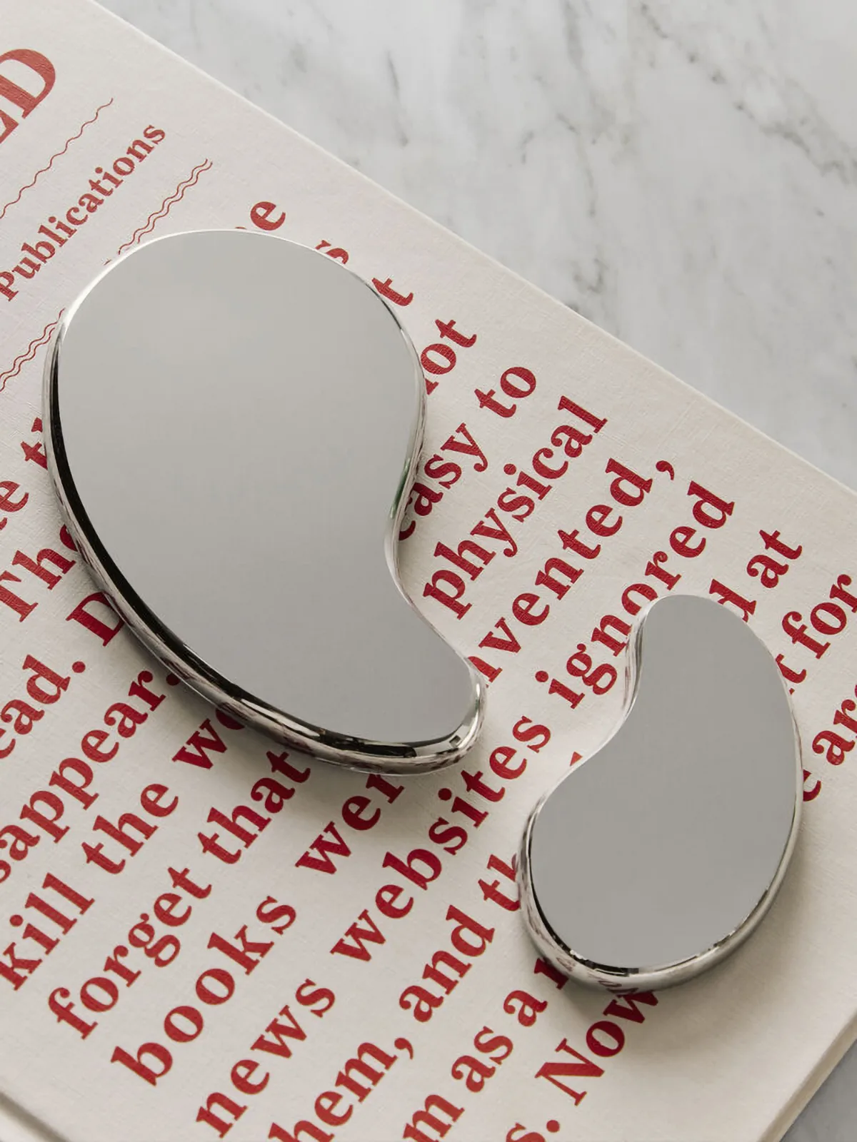 Tears of joy διακοσμητικό αντικείμενο 2 τεμάχια, Ασήμι Kosta Boda