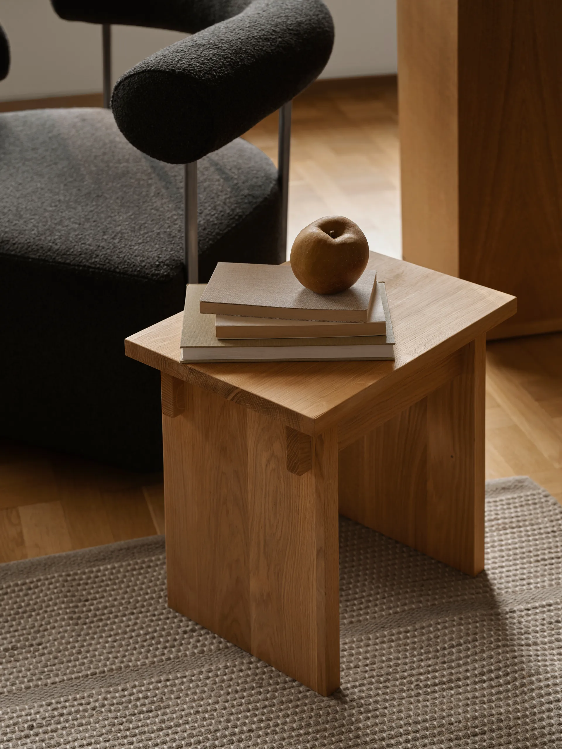 Artisan σκαμπό 30x40 cm, Ζεστό λουστραρισμένο δρυς Kristina Dam Studio