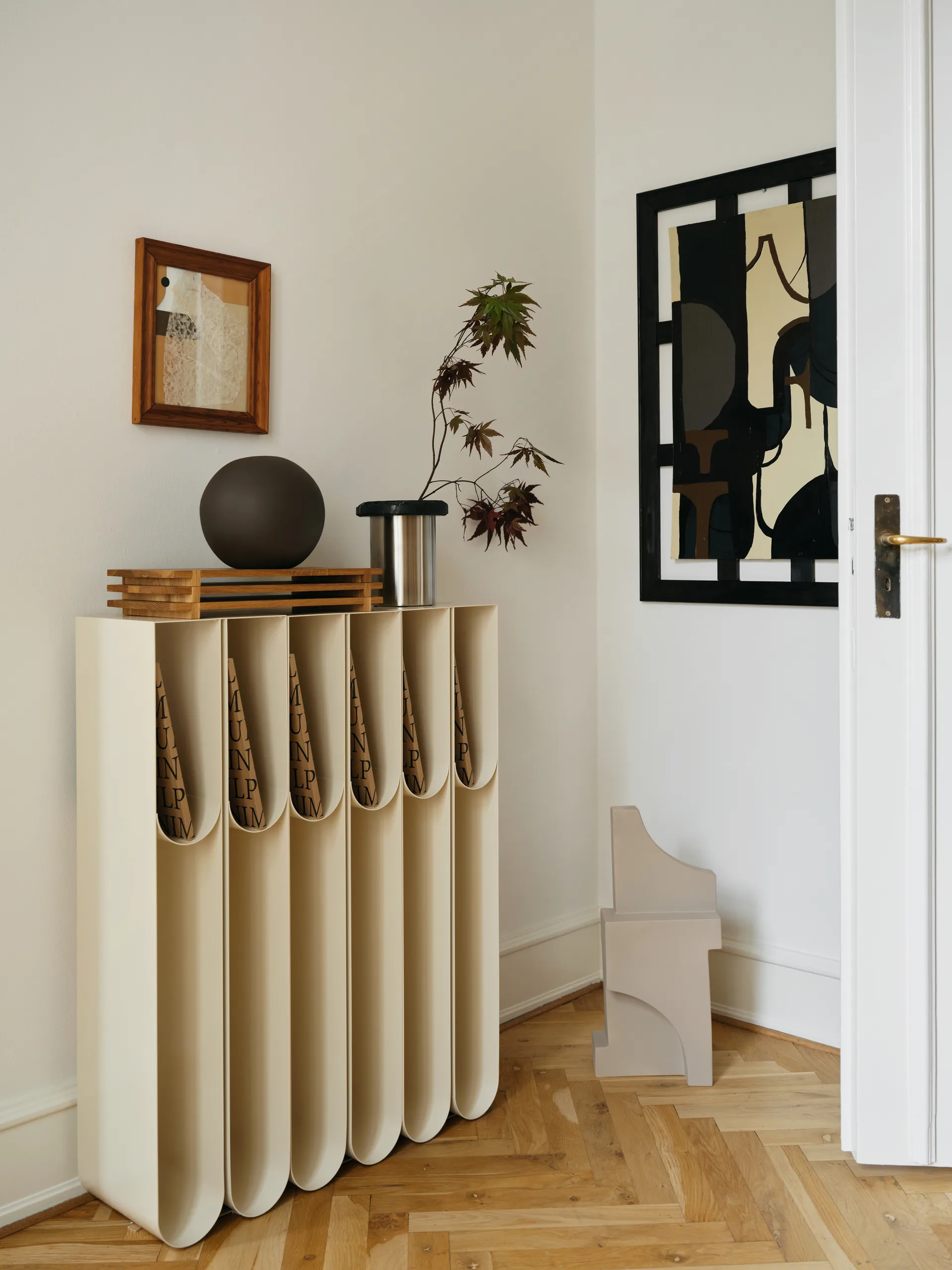 Curved βάση, Beige Kristina Dam Studio