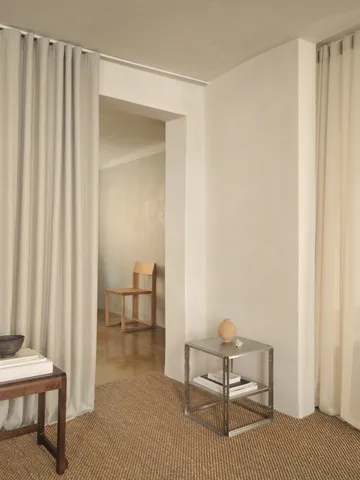 Foldable τραπεζάκι 40x40 cm - Βούρτσιστο ανοξείδωτο ατσάλι - Kristina Dam Studio