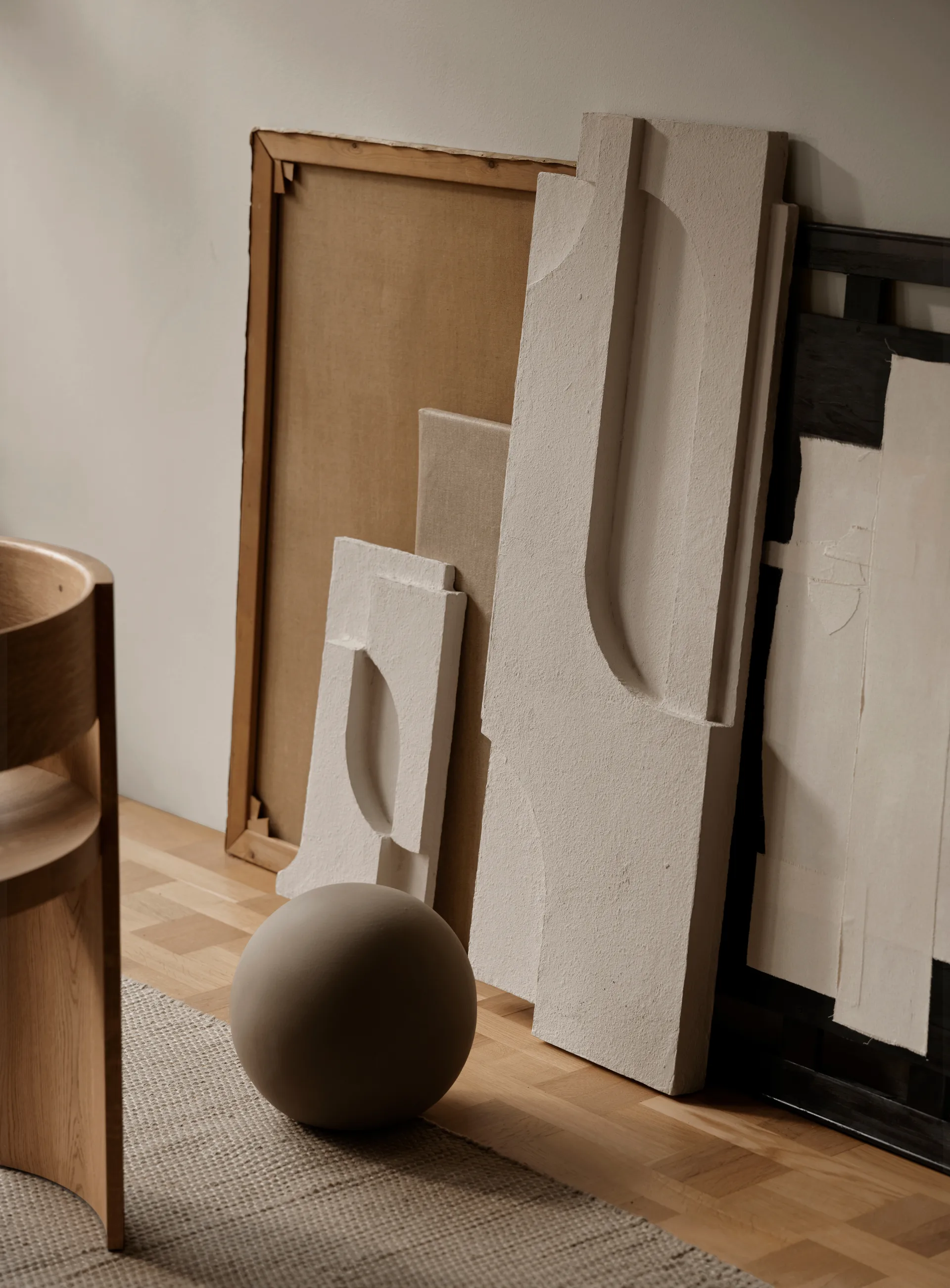 Serif Relief διακόσμηση τοίχου L, Off white Kristina Dam Studio