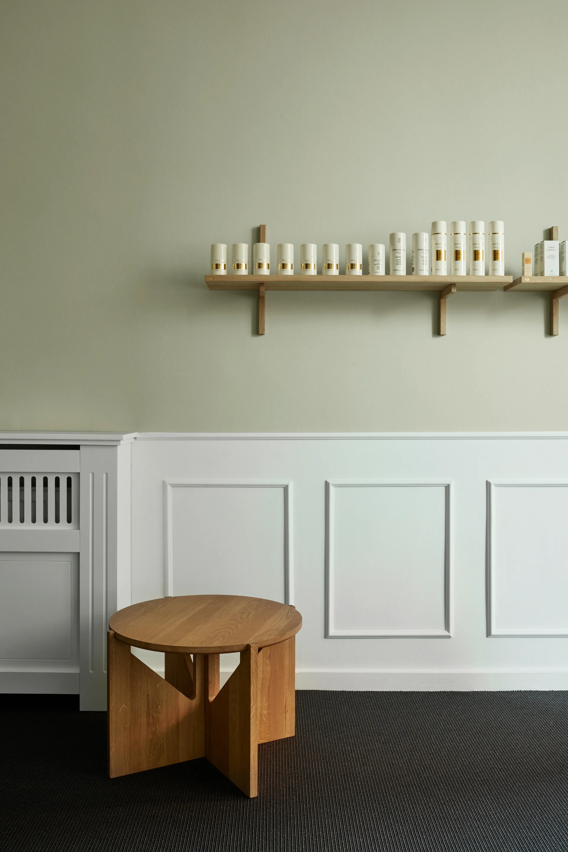 Simple τραπεζάκι σαλονιού Ø52 cm, Ζεστή λακαρισμένη δρυς Kristina Dam Studio