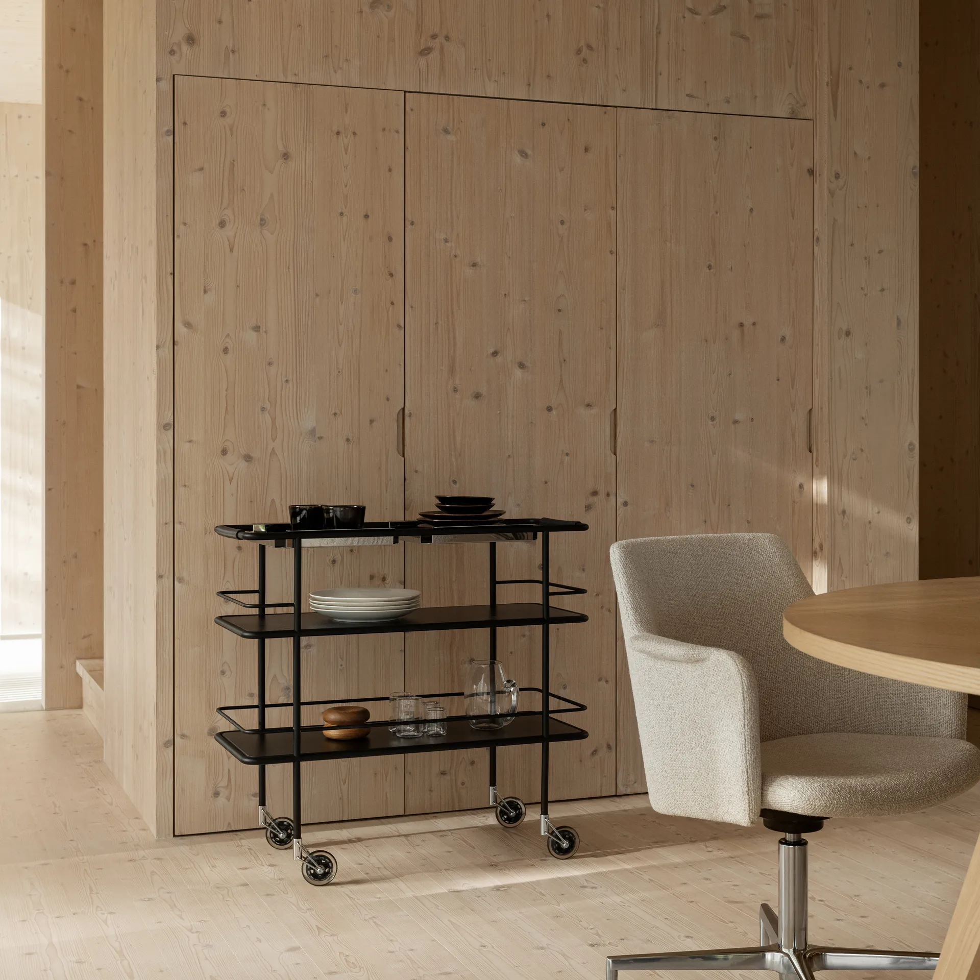 Cargo Support καρότσι σερβιρίσματος , Μάυρο Lammhults