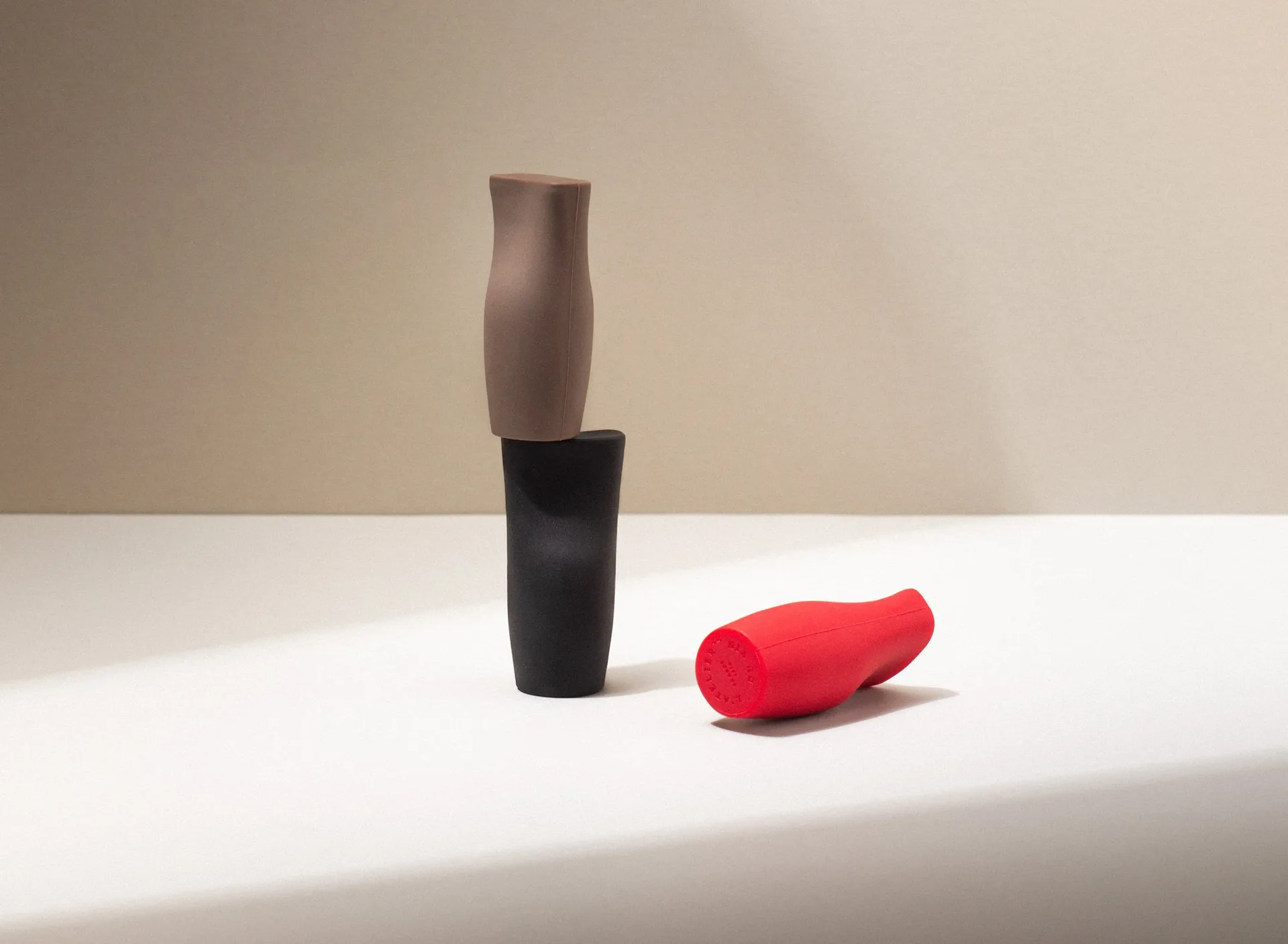 Le Bouchon Universel πώμα κρασιού, Κόκκινο-μαύρο-καφέ L'Atelier du Vin