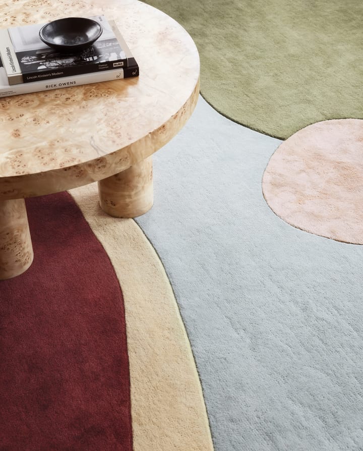 Μάλλινο χαλί Sleeping Flower, 200x300 cm Layered