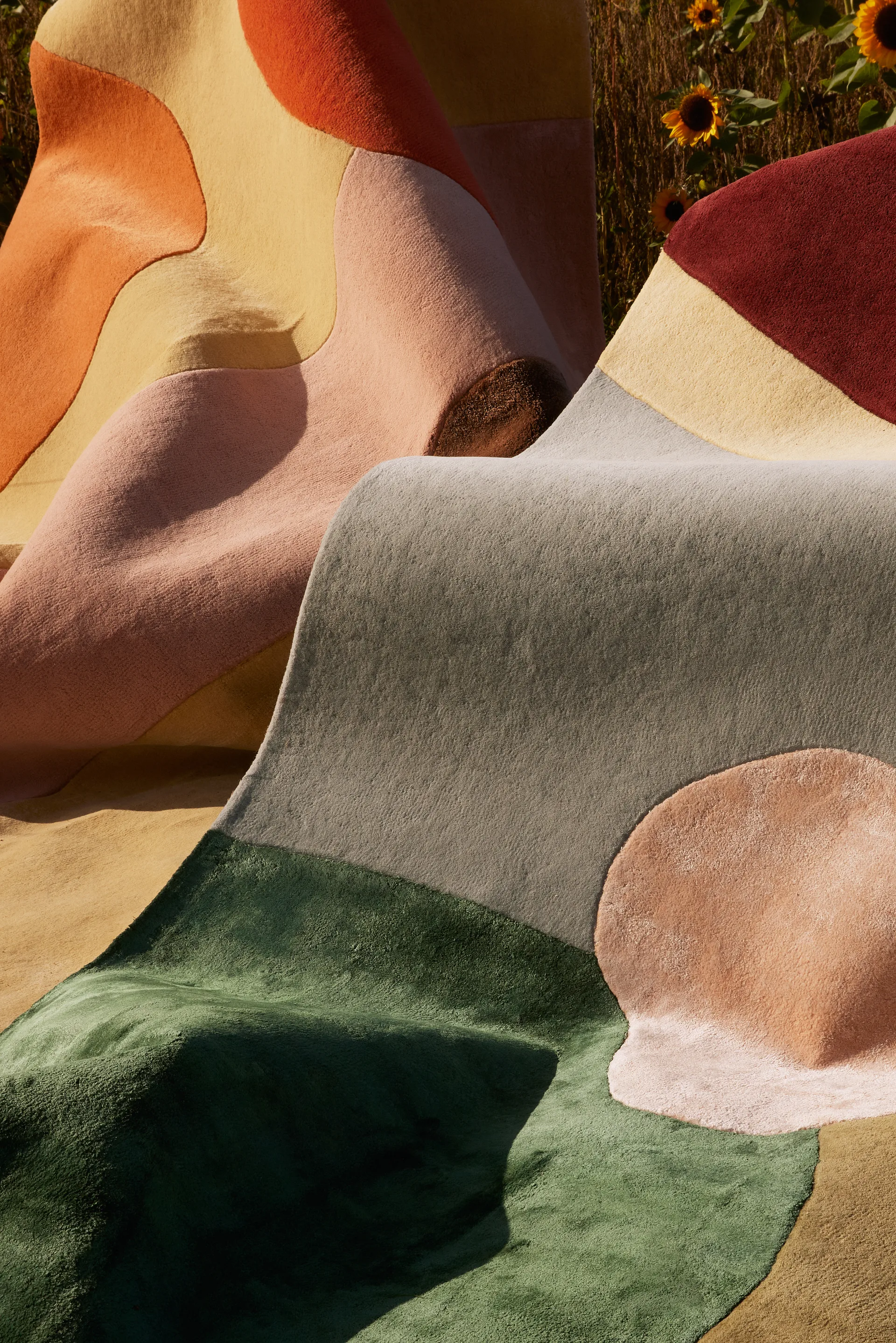 Μάλλινο χαλί Sleeping Flower, 200x300 cm Layered